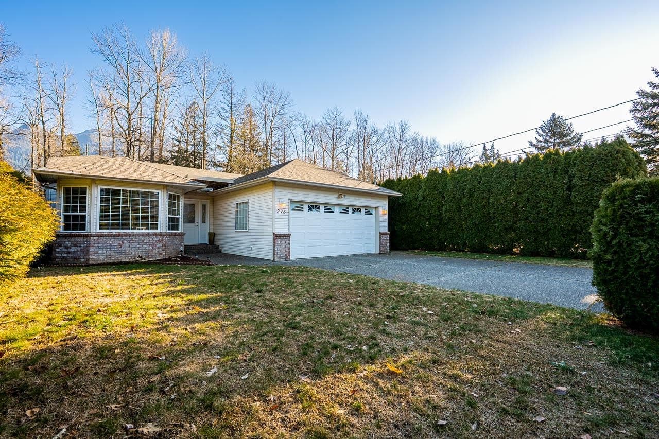 275 7th Avenue, Hope, V0X 1L0 — photo 3