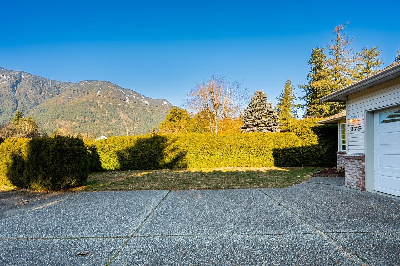 275 7th Avenue, Hope, V0X 1L0 — photo 4