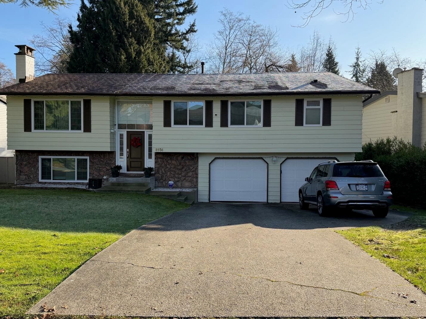 8936 Queen Mary Boulevard, Surrey, V3V 6R1 — photo 1