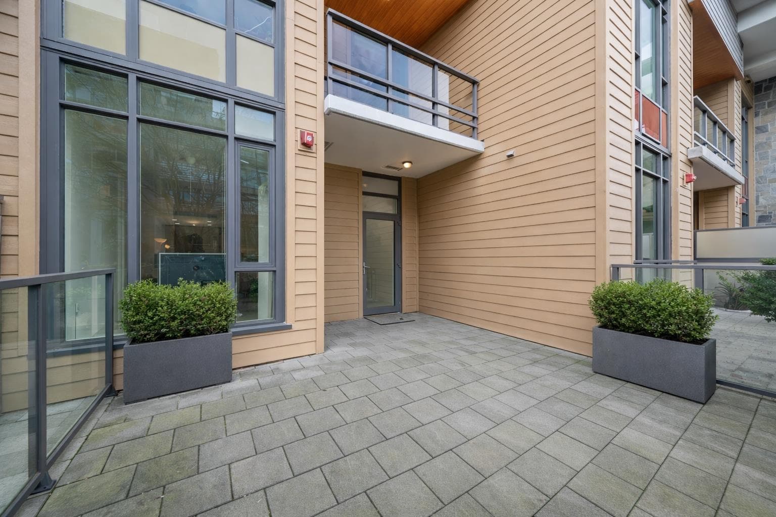 2779 Library Lane, North Vancouver, V7J 0C6 — photo 3