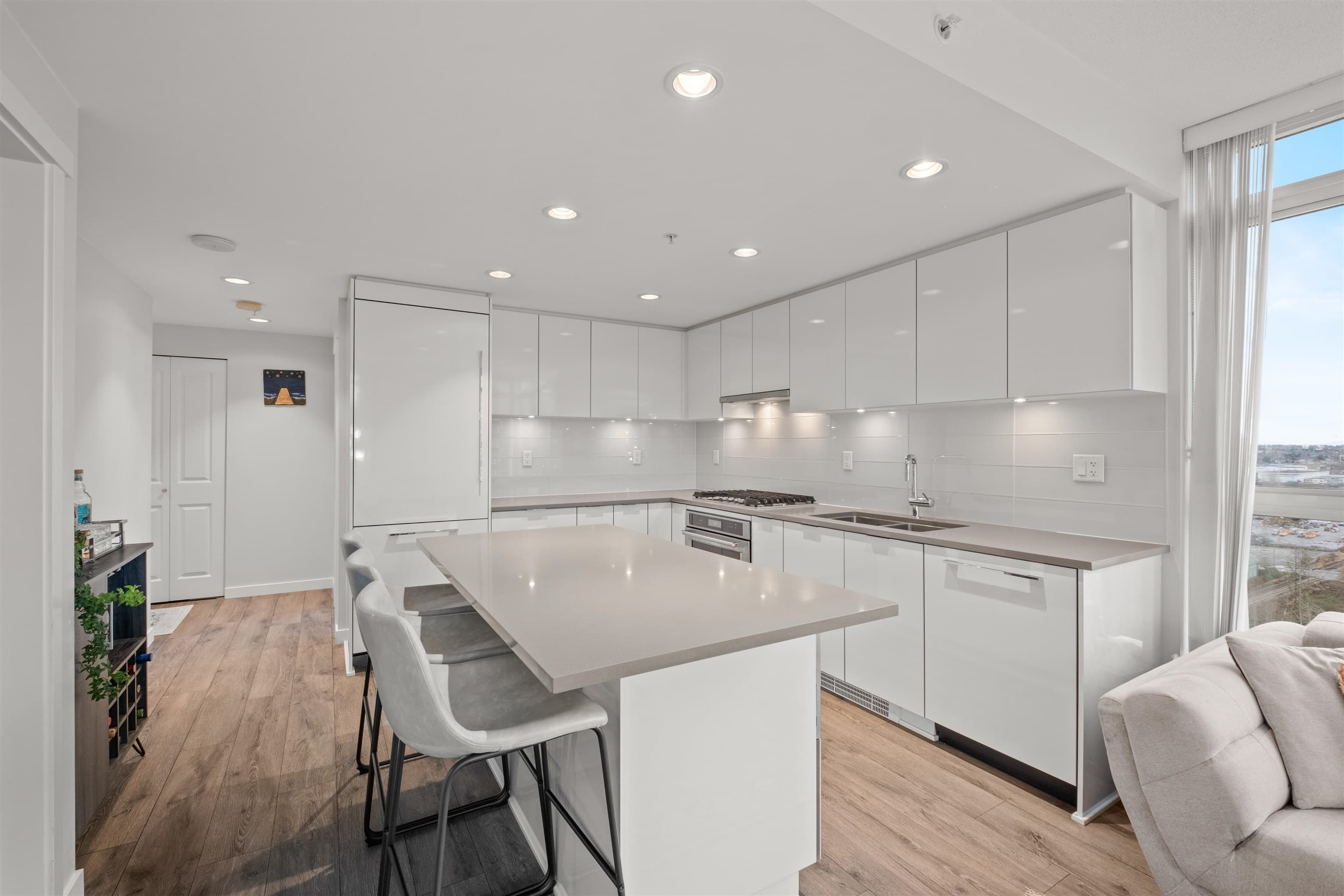 2206 - 2388 Madison Avenue, Burnaby, V5C 0K8 — photo 3