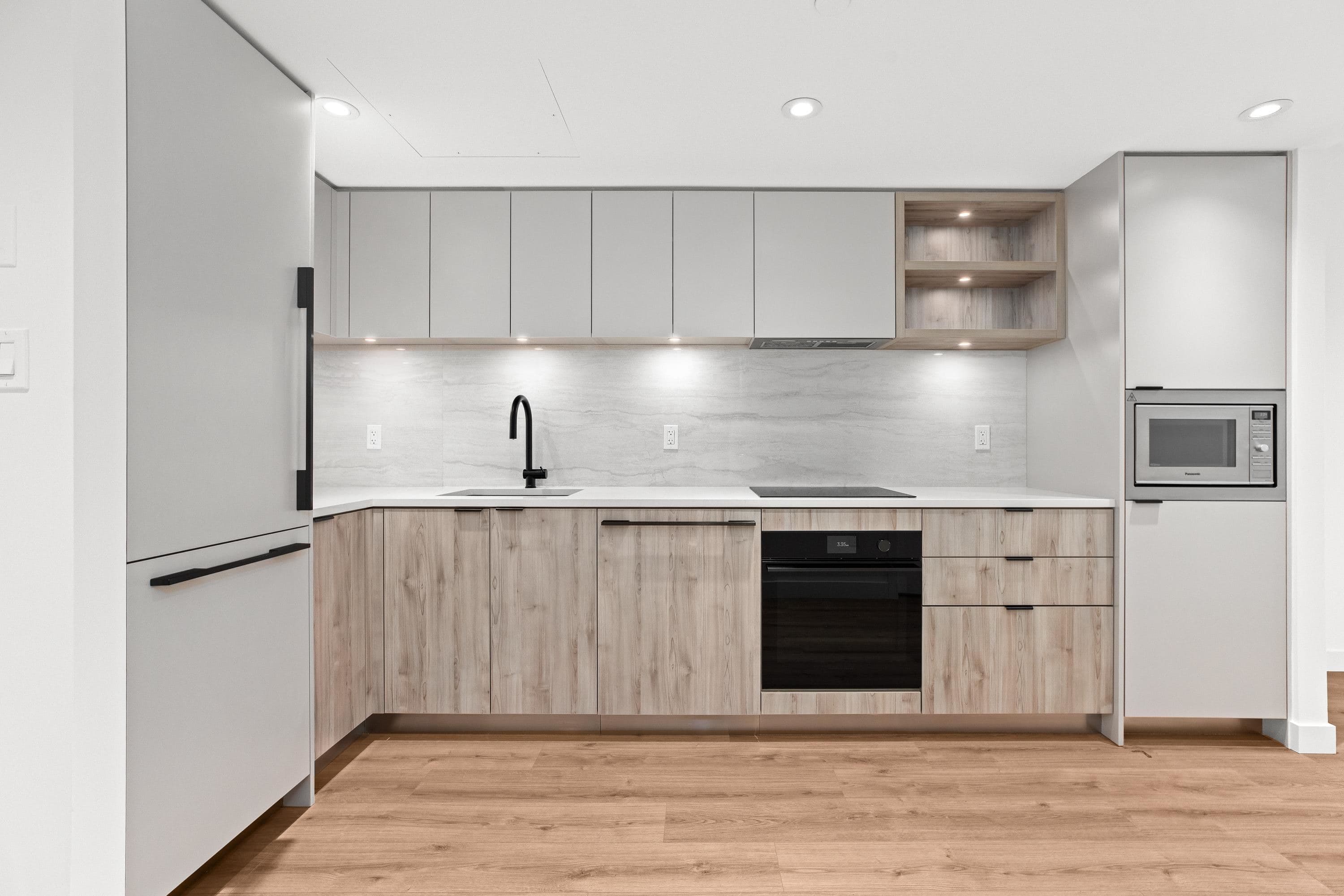 310 - 755 Harbourside Drive, North Vancouver, V7P 0G1 — photo 3