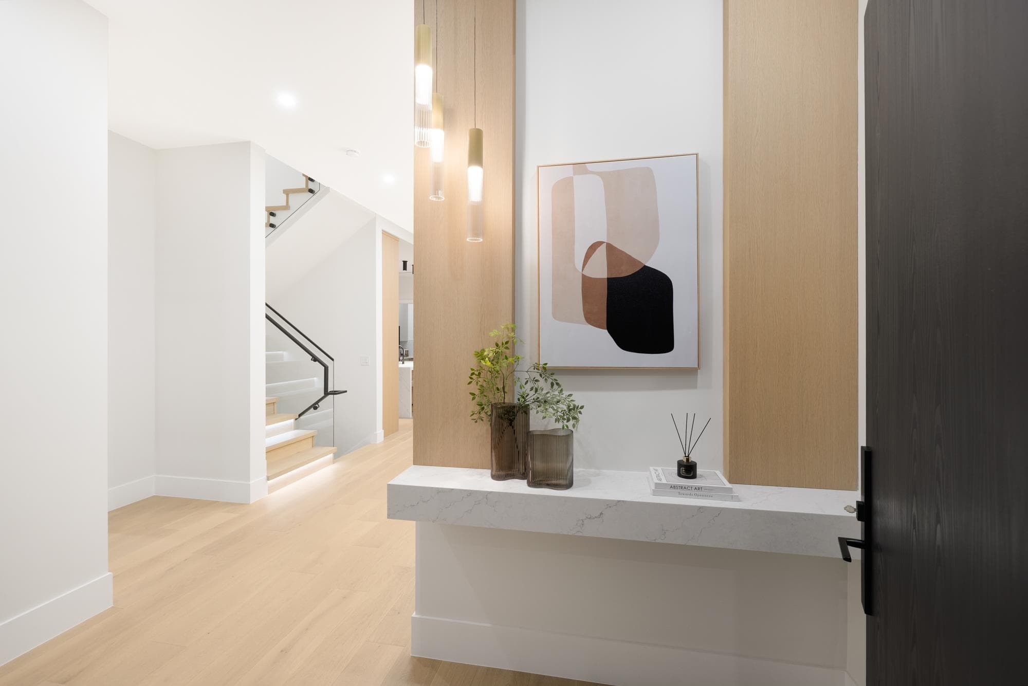 131 Grosvenor Avenue, Burnaby, V5B 3N7 — photo 3