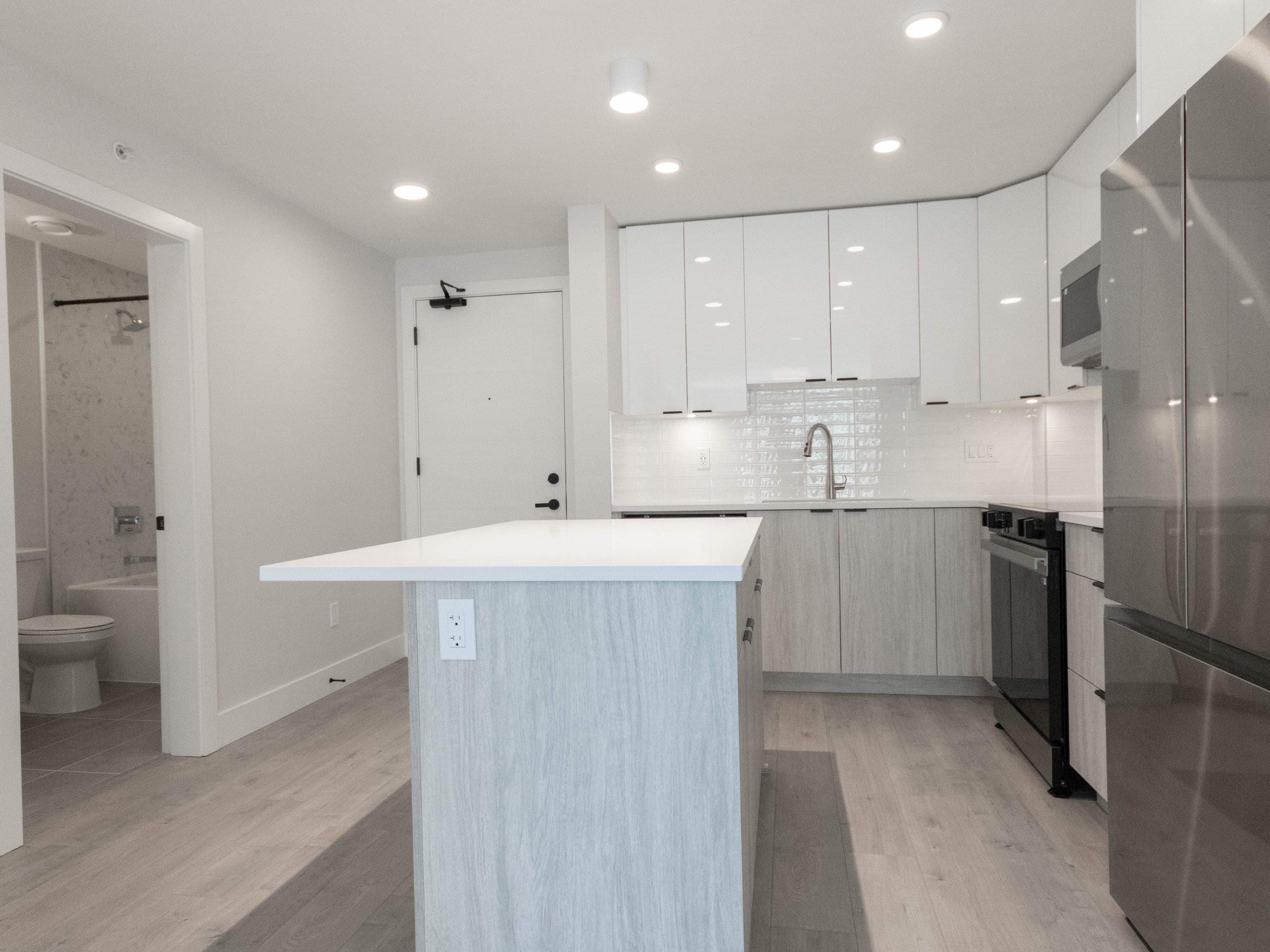 417 - 13458 95 Avenue, Surrey, V3V 0H1 — photo 4