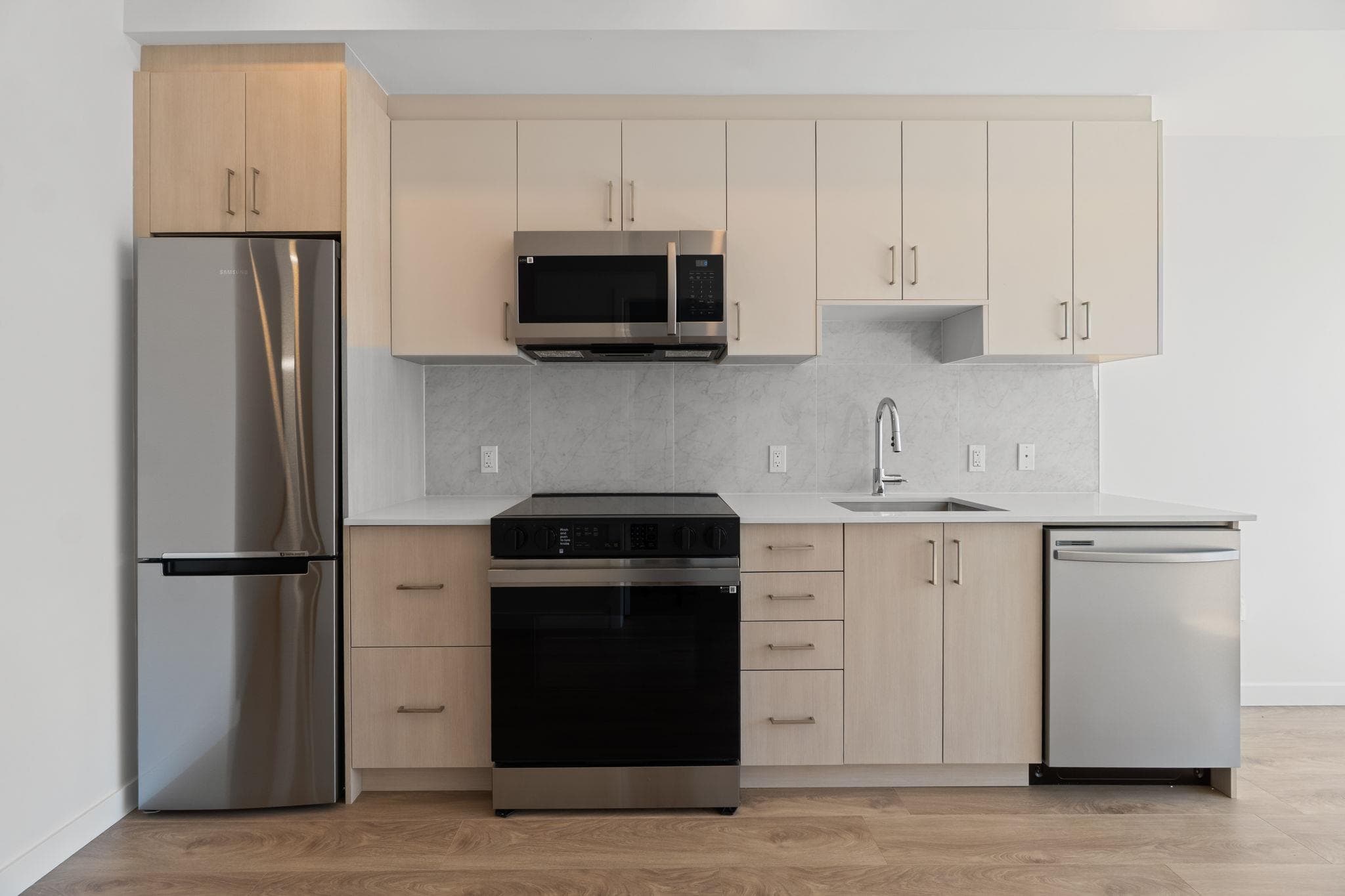 W412 - 13838 108 Avenue, Surrey, V3T 0T8 — photo 5