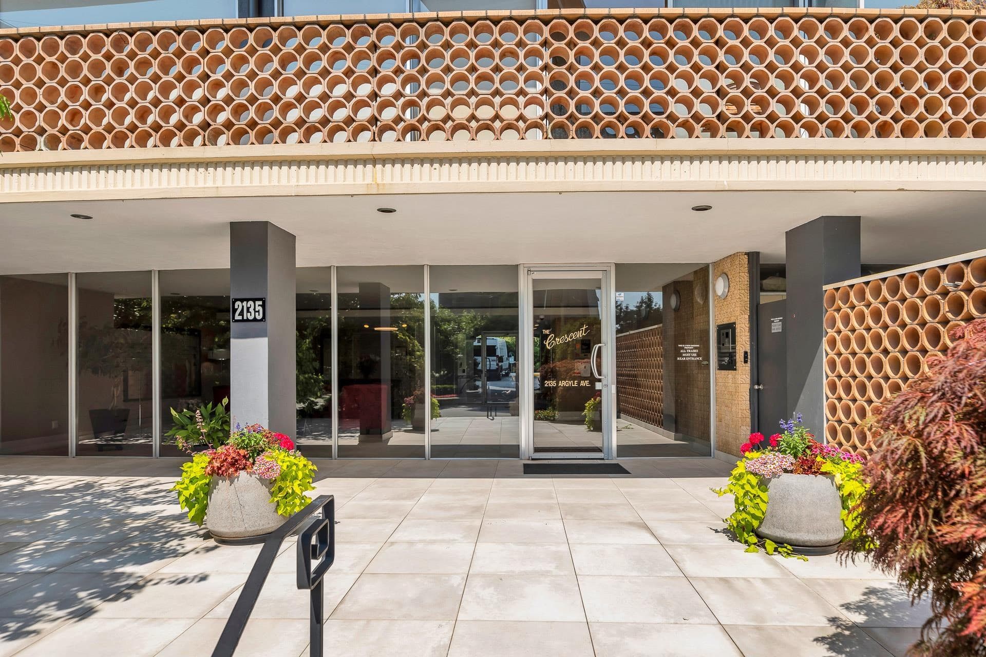 101 - 2135 Argyle Avenue, West Vancouver, V7V 1A5 — photo 3