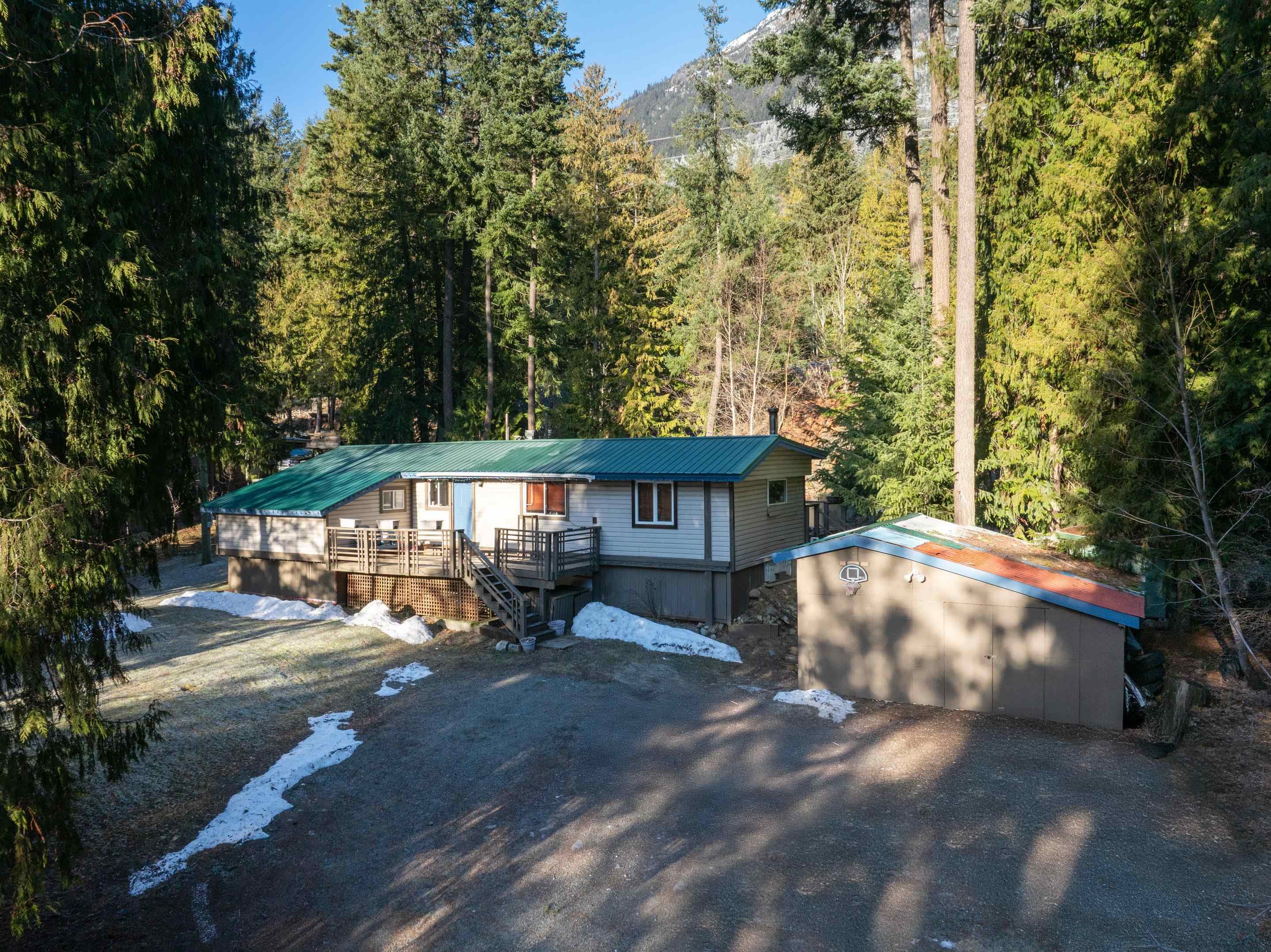9245 Pemberton Portage Road, D'Arcy, V0N 1L0 — photo 1