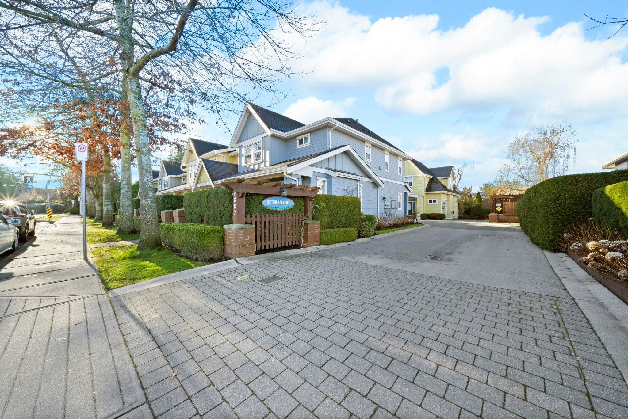 6 - 4887 Central Avenue, Delta