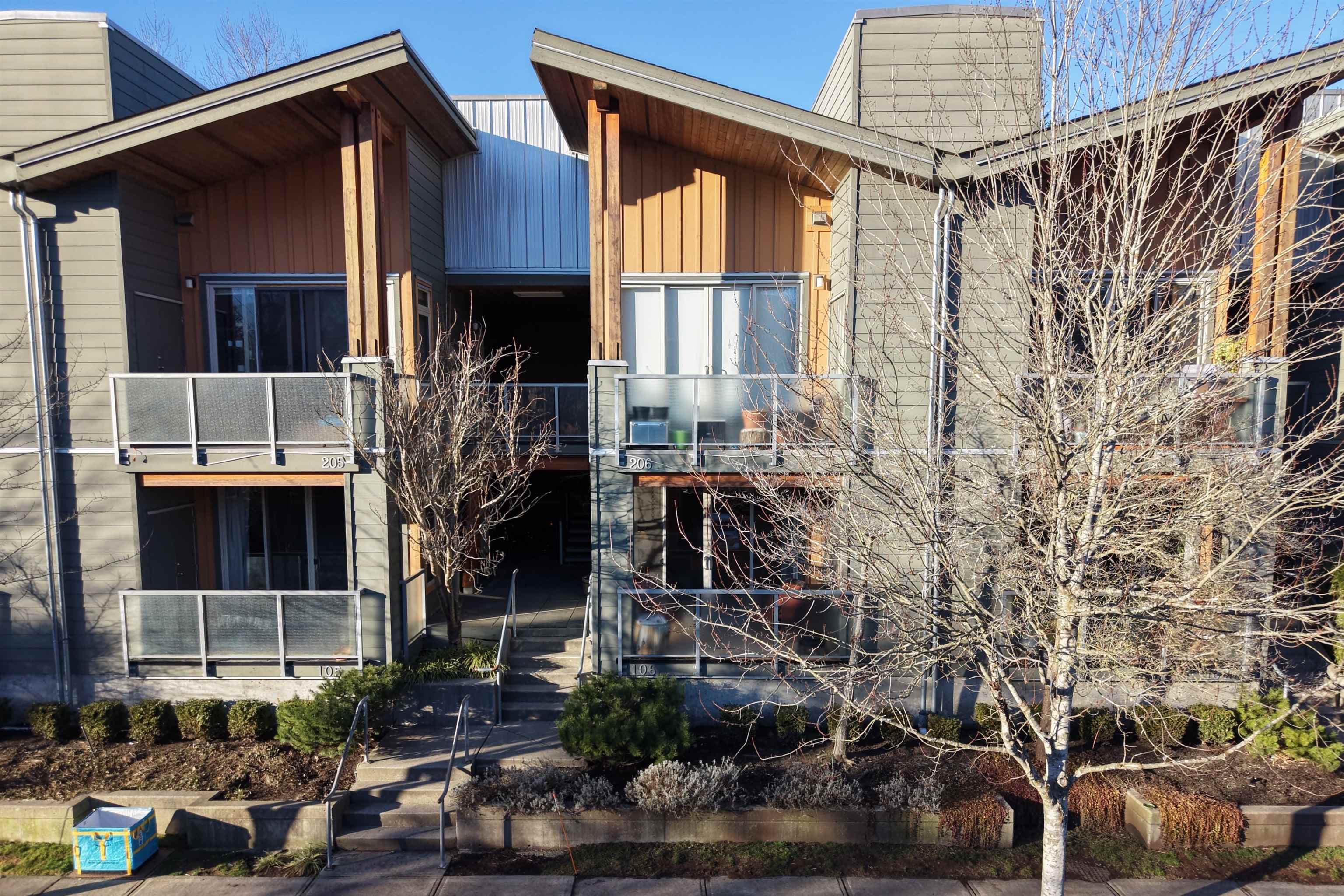 106 - 40147 Government Road, Squamish, V8B 0R6 — photo 1