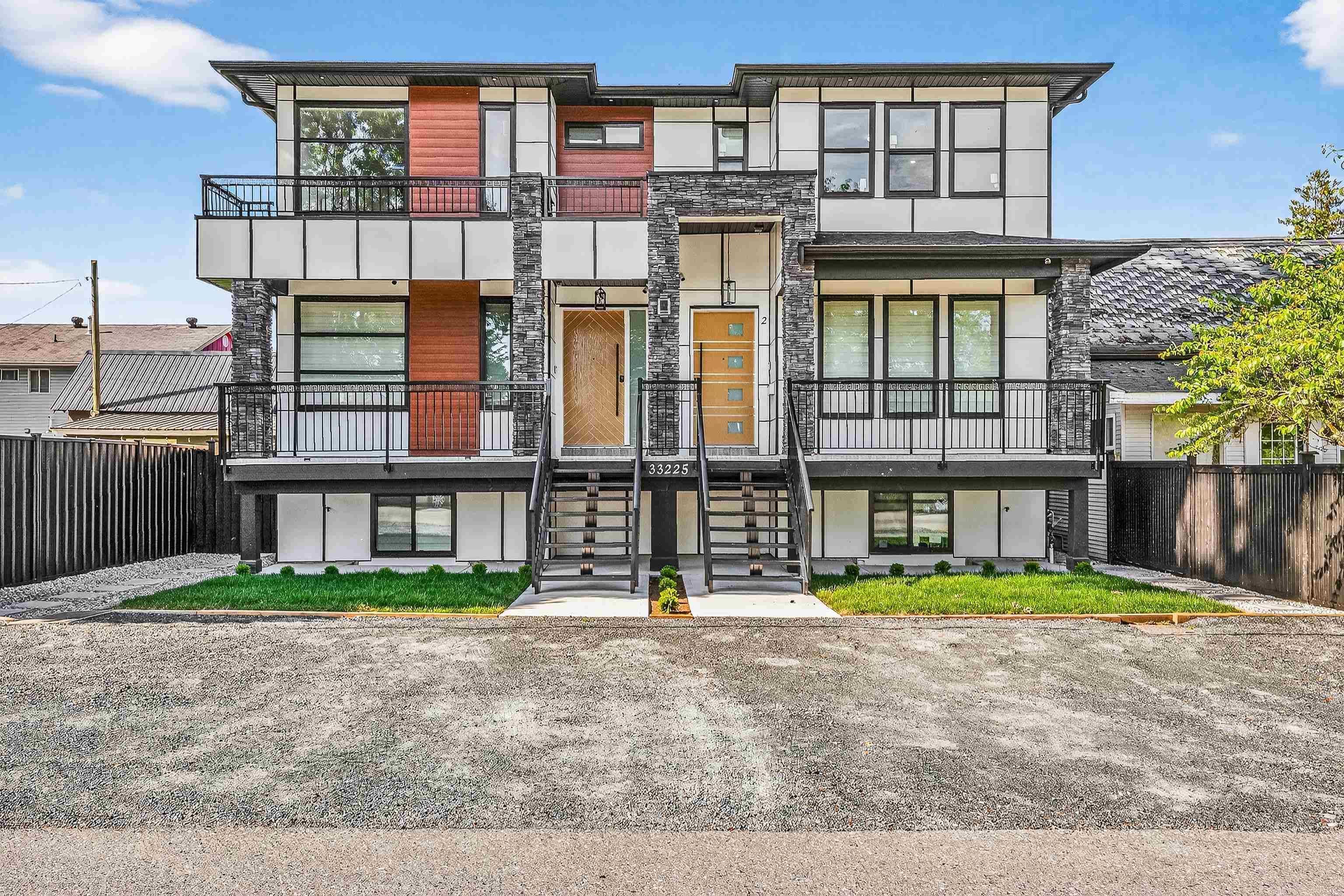 33225 5 Avenue, Mission, V2V 1V9 — photo 1