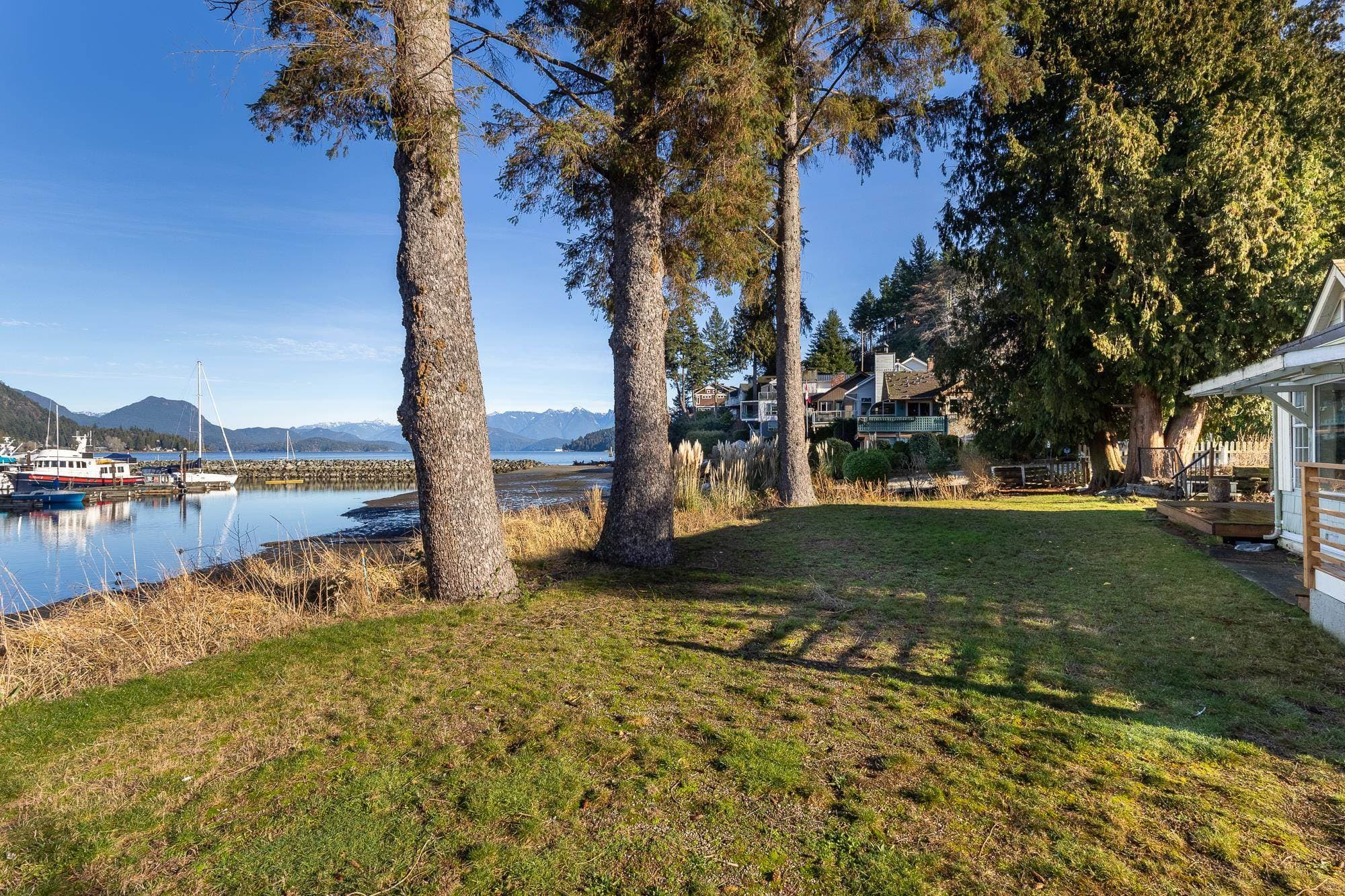 636 Bay Road, Gibsons, V0N 1V8 — photo 3