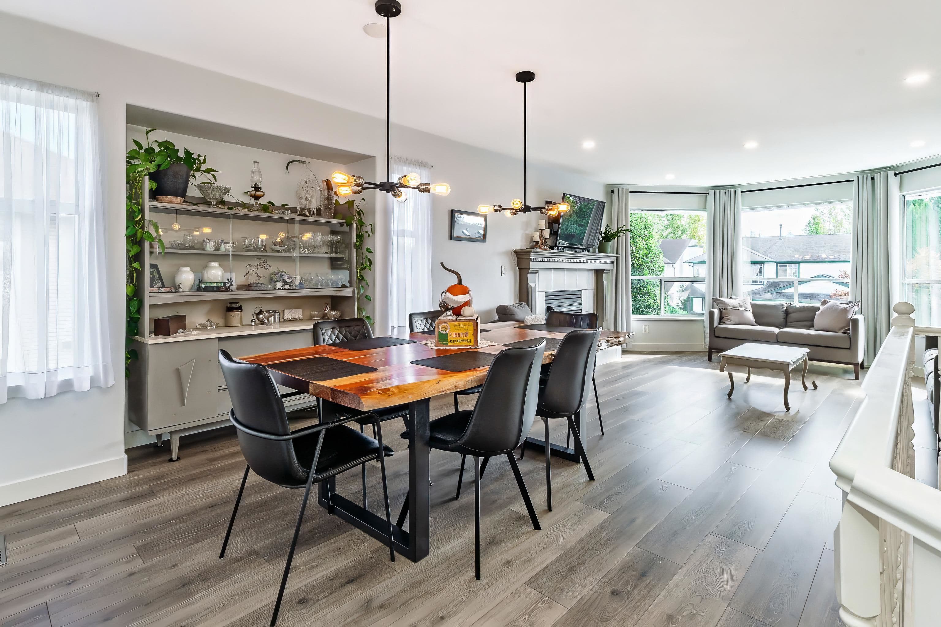 23239 116a Avenue, Maple Ridge, V2X 2K5 — photo 3
