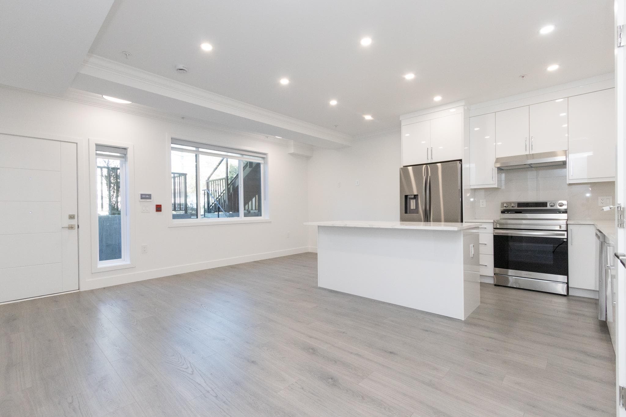 102 - 2122 E 32 Avenue, Vancouver, V5N 3B9 — photo 4