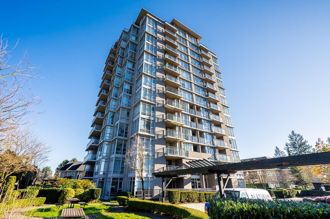 102 - 575 Delestre Avenue, Coquitlam, V3K 0A6 — photo 1