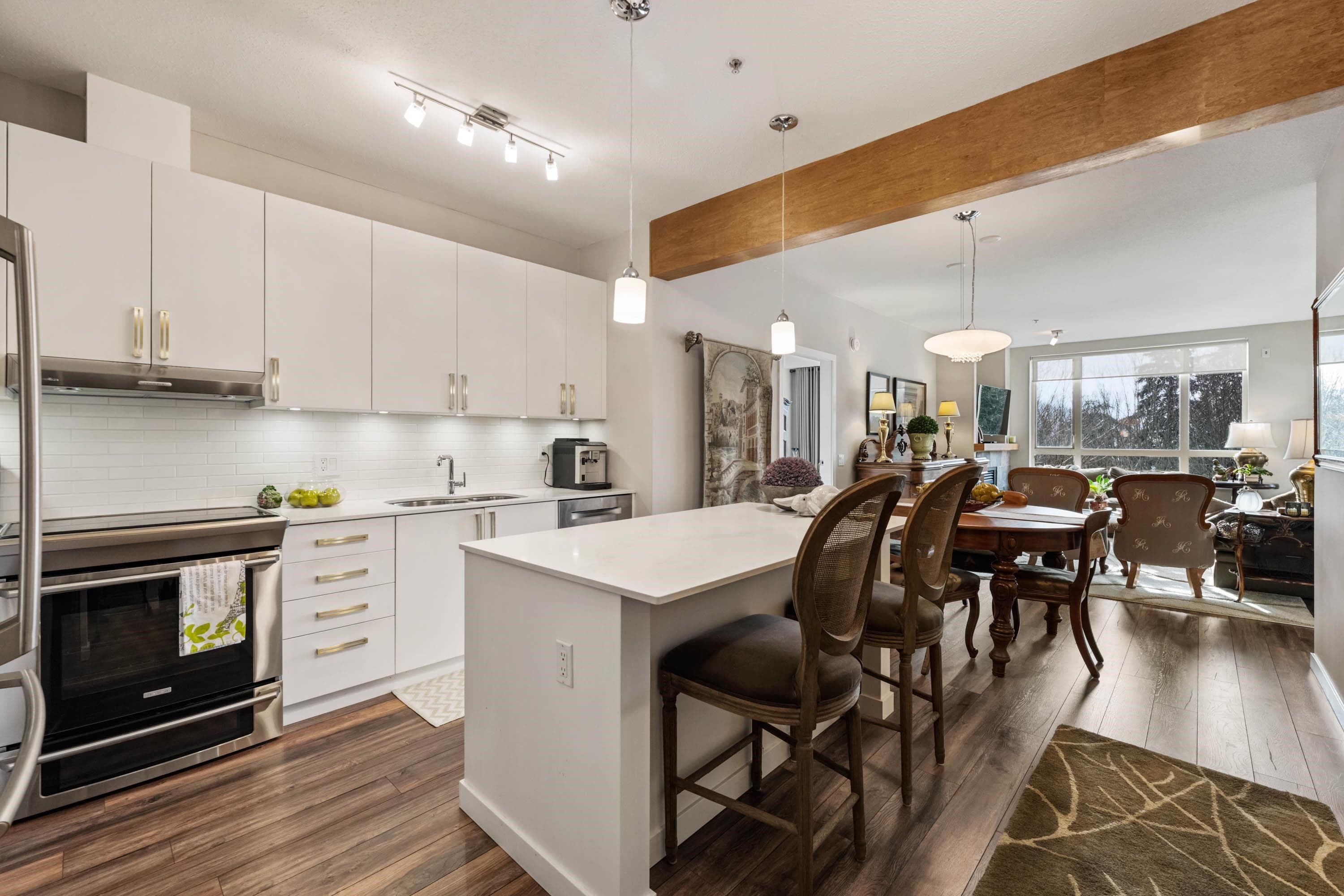 209 - 560 Ravenwoods Drive, North Vancouver, V7G 2T3 — photo 1