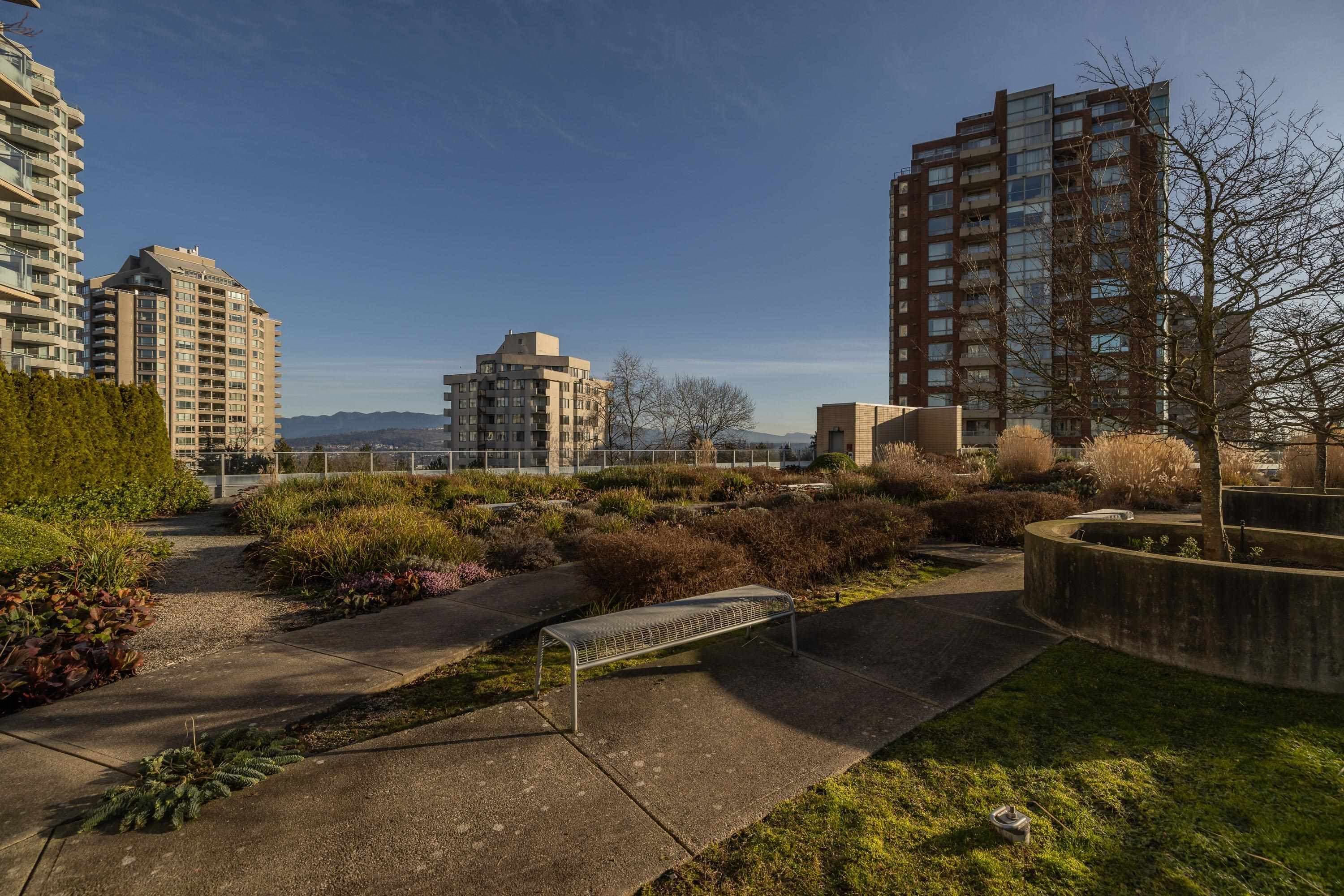 702 - 4808 Hazel Street, Burnaby, V5H 0A2 — photo 1