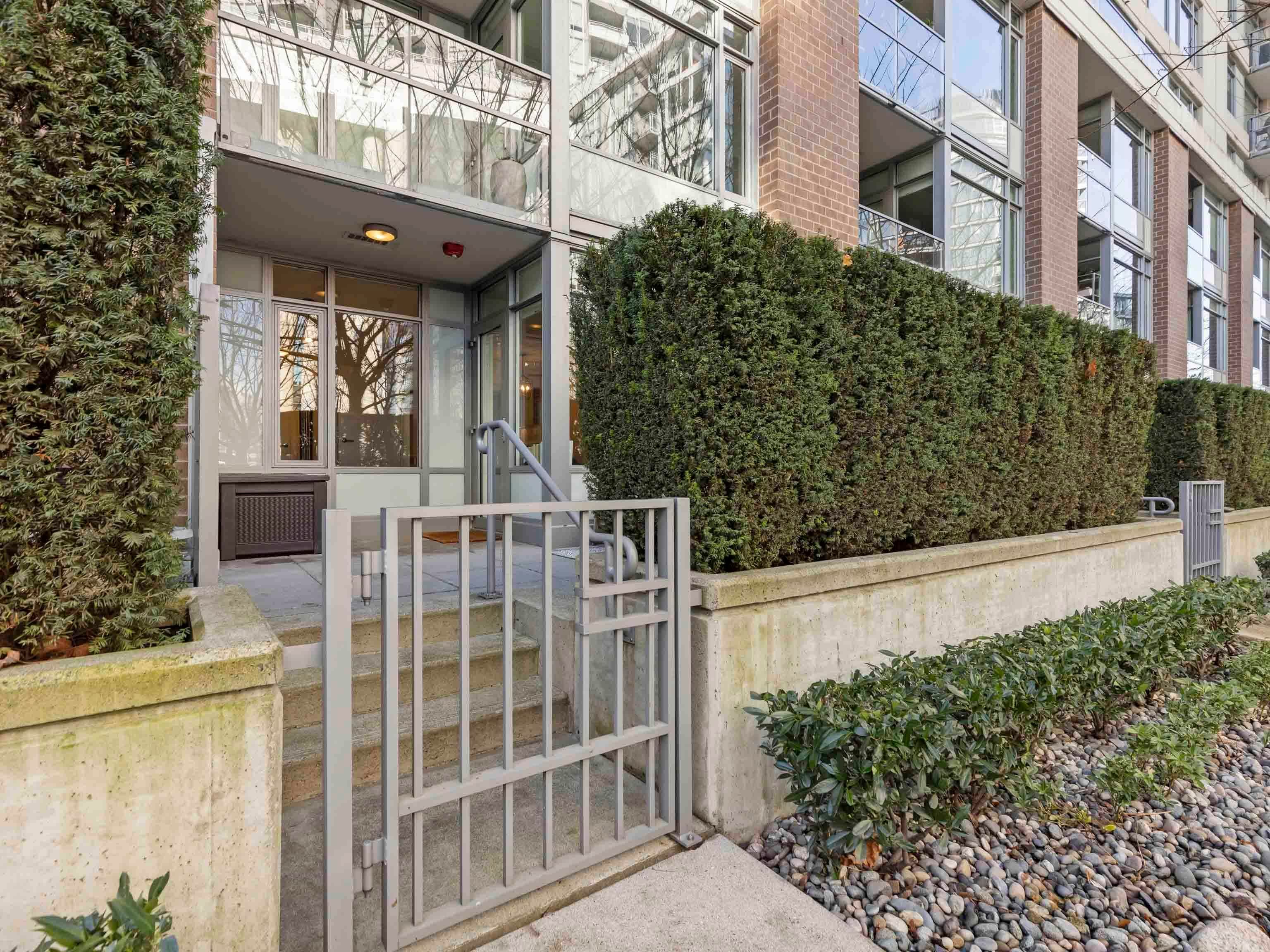 110 - 110 Switchmen Street, Vancouver, V6A 0C6 — photo 2