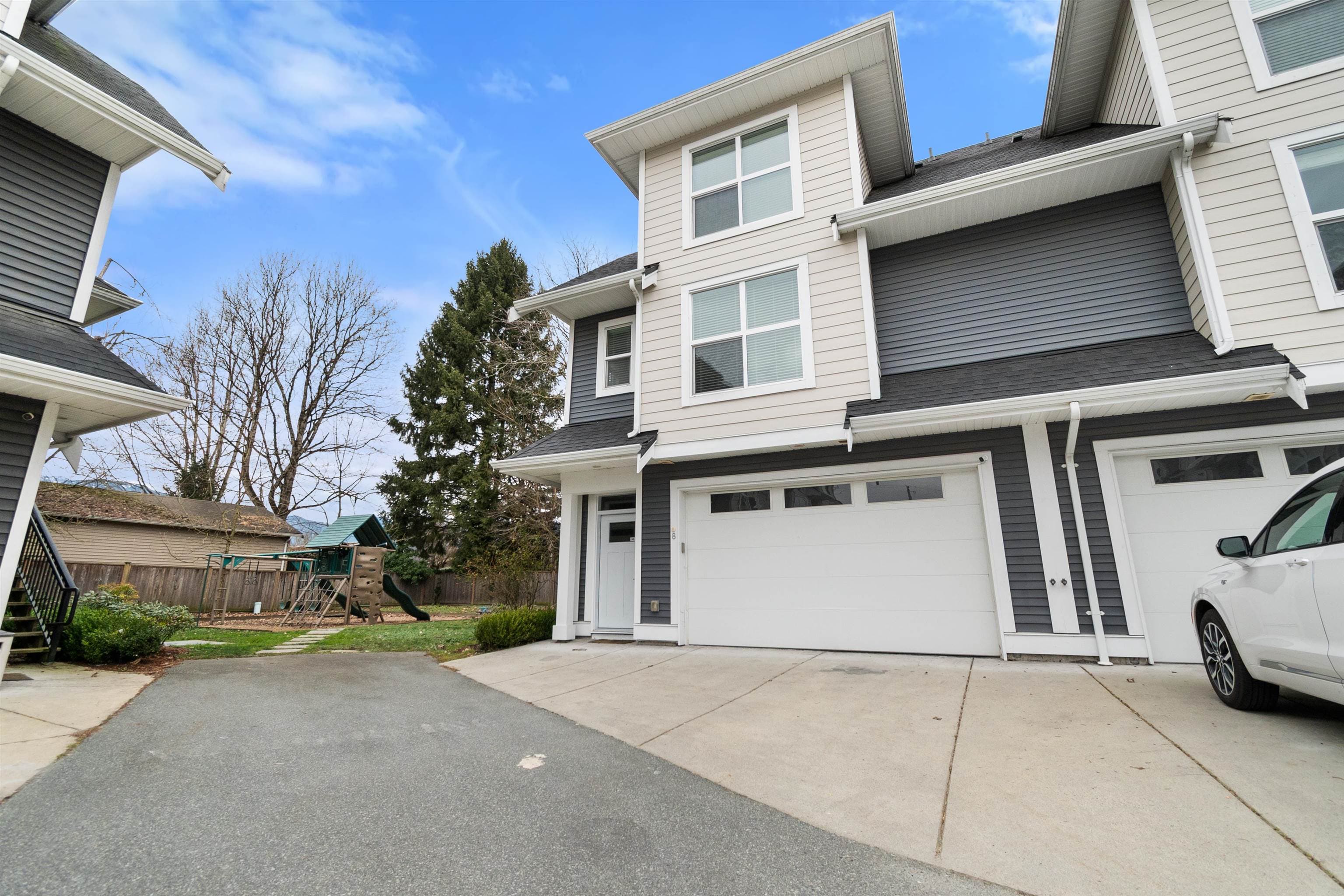 8 - 45395 Spadina Avenue, Chilliwack, V2P 1V3 — photo 1