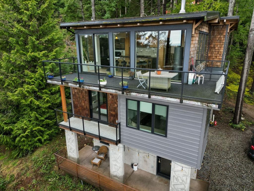 1572 Mountain Road, Gibsons, V0N 1V2 — photo 2