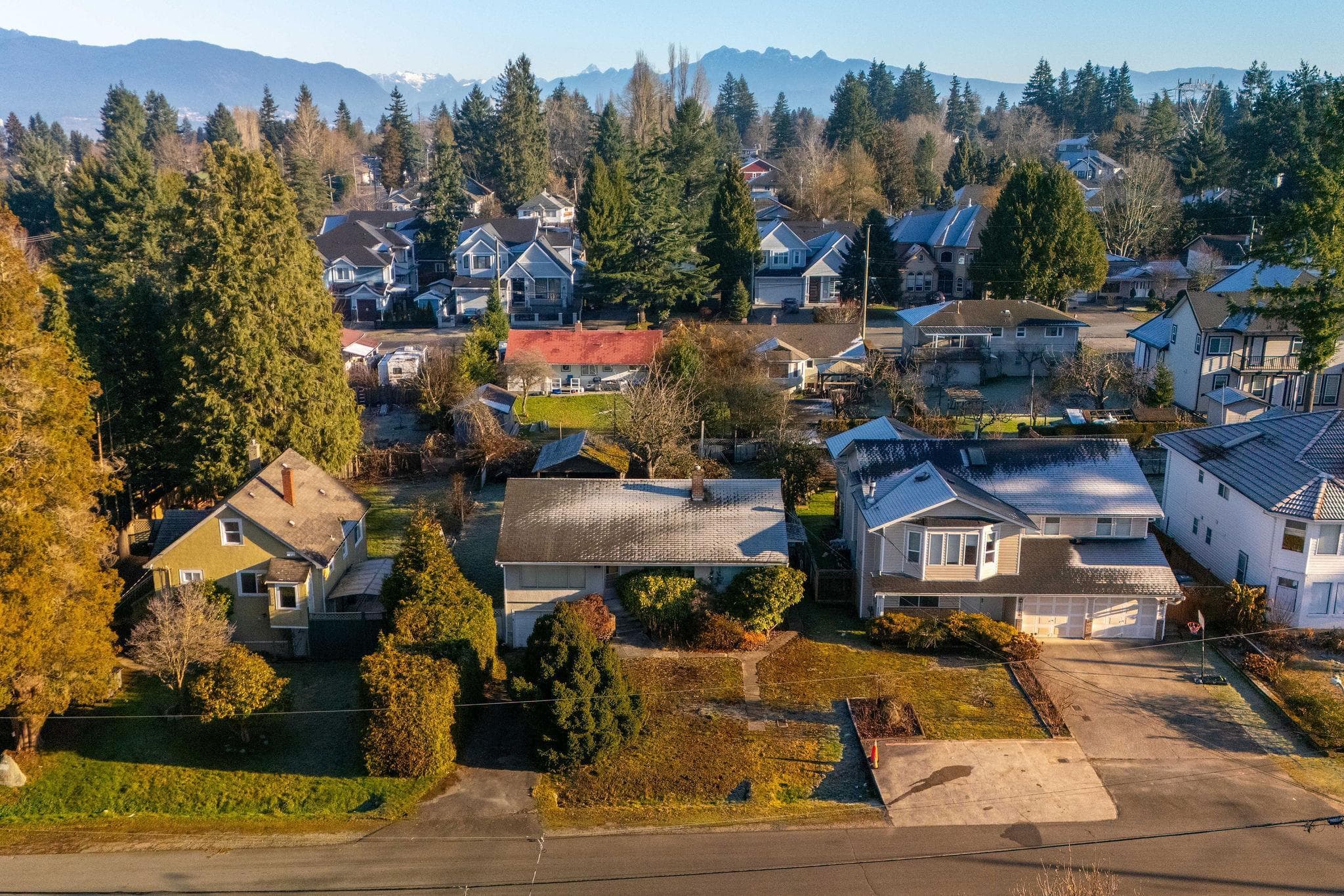 13817 Berg Road, Surrey, V3R 5L2 — photo 3