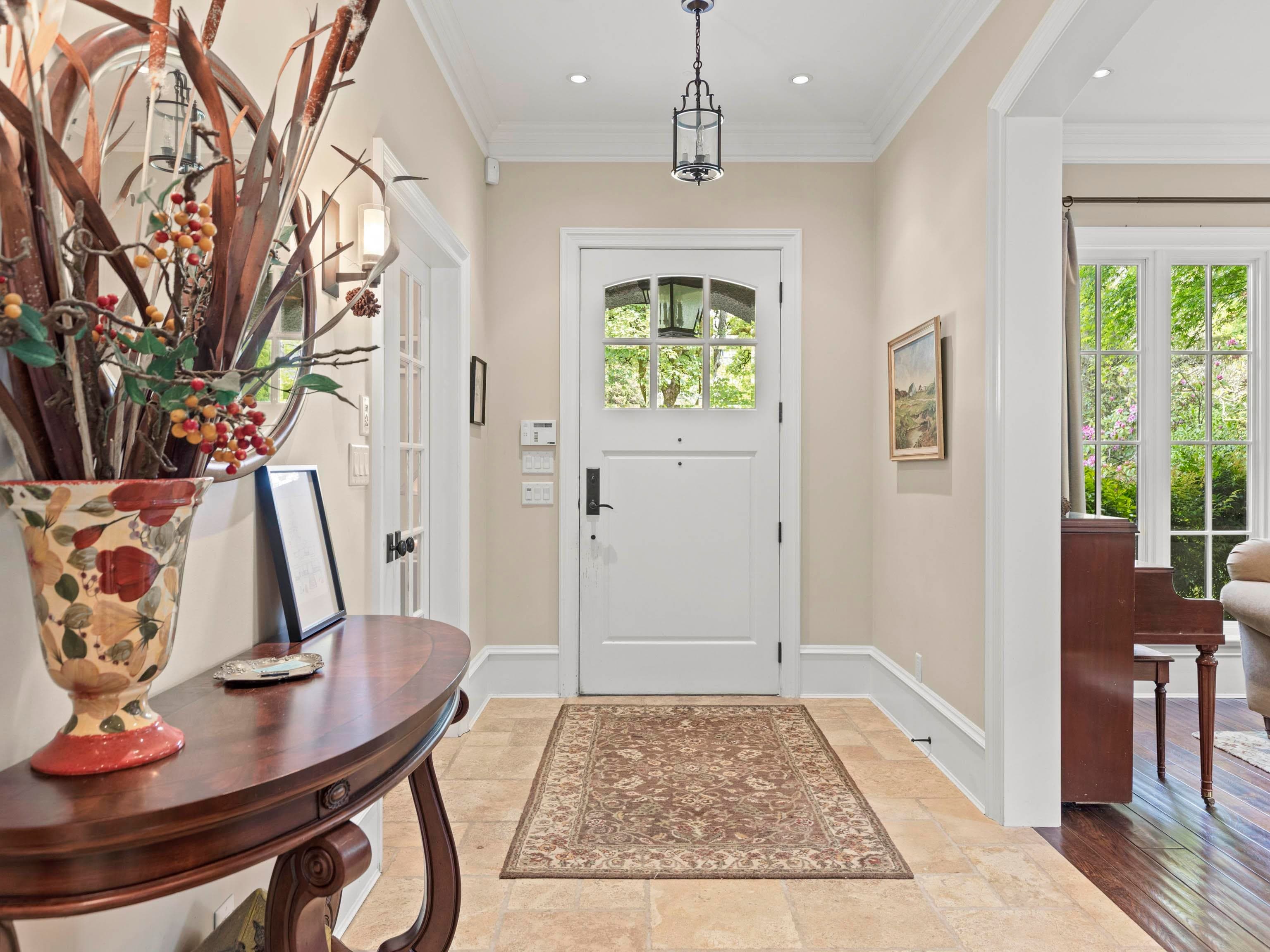 5559 Alma Street, Vancouver, V6N 1Y2 — photo 2
