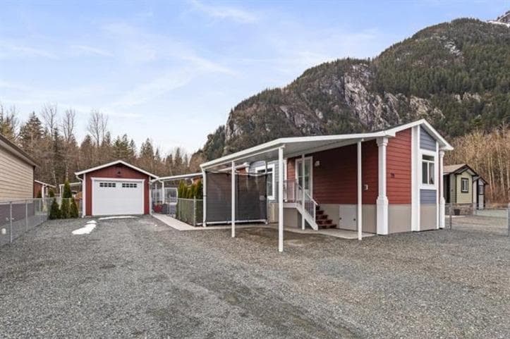 29 - 59060 Lougheed Highway, Hope, V0X 1L3 — photo 1