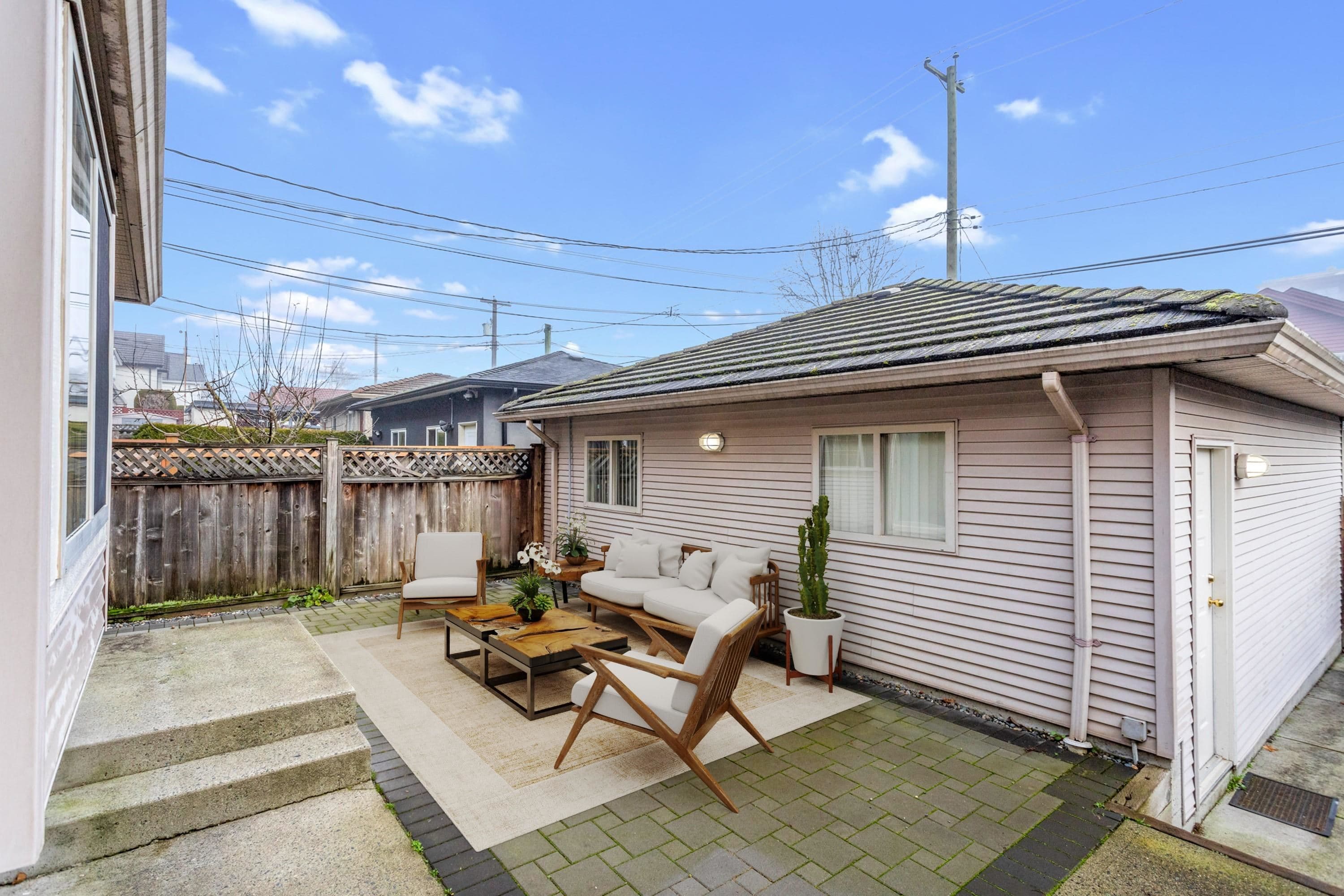 8468 Osler Street, Vancouver, V6P 4E4 — photo 3