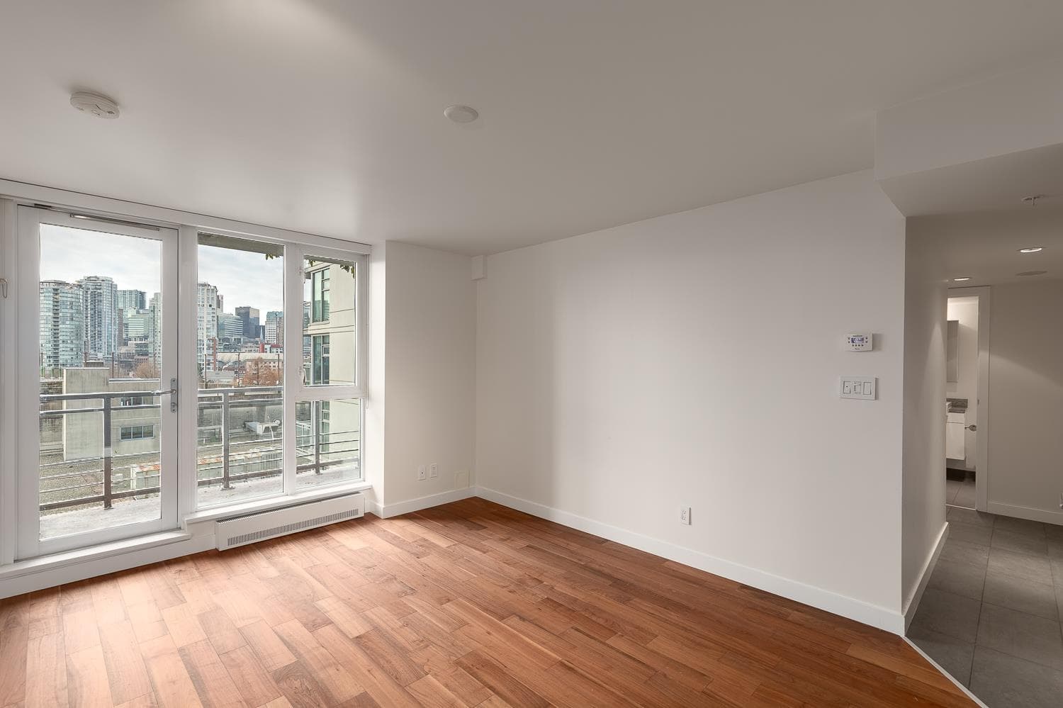 917 - 188 Keefer Street, Vancouver, V6A 0E3 — photo 3