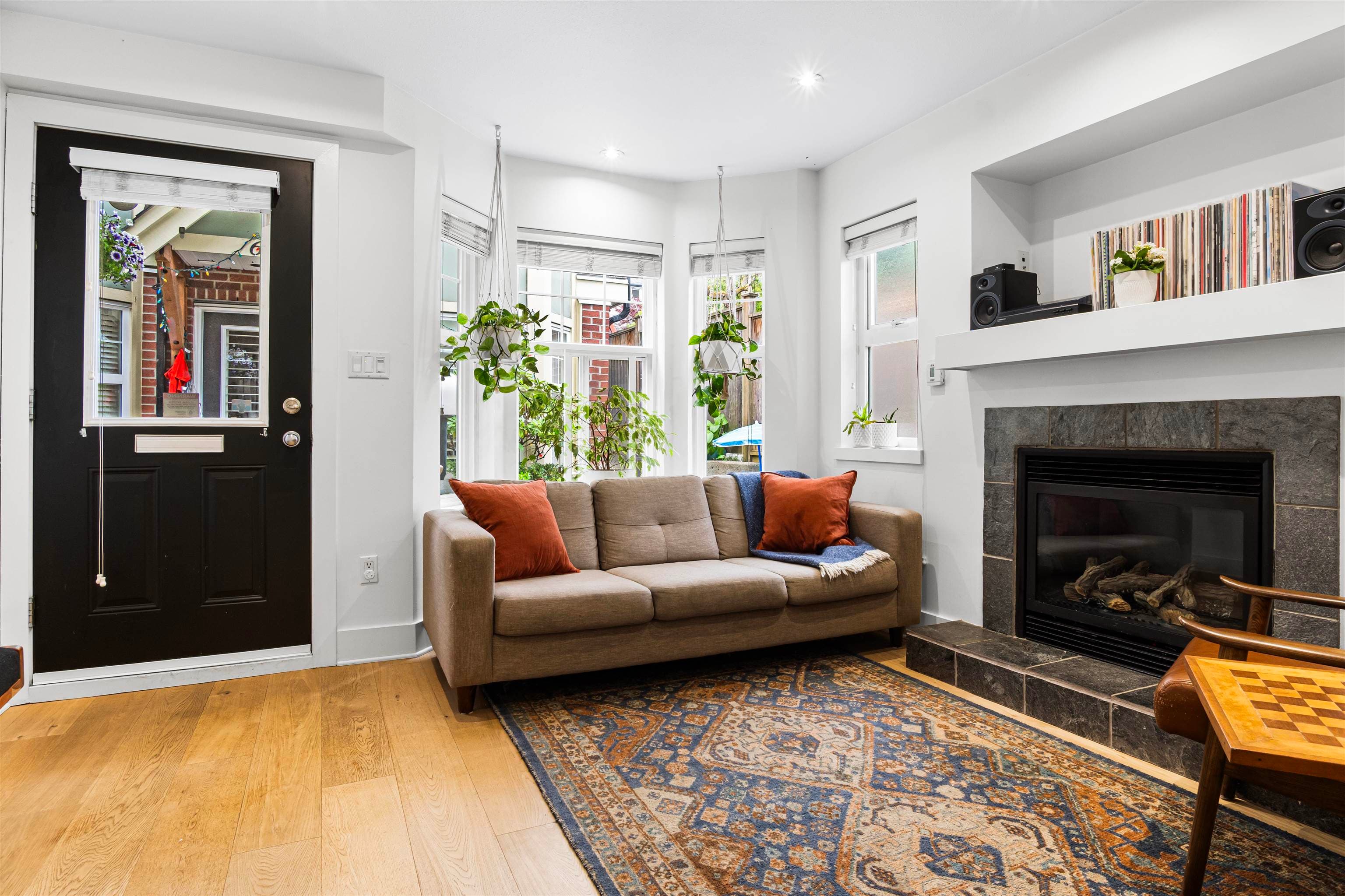 5 - 1638 E Georgia Street, Vancouver, V5L 2B2 — photo 2