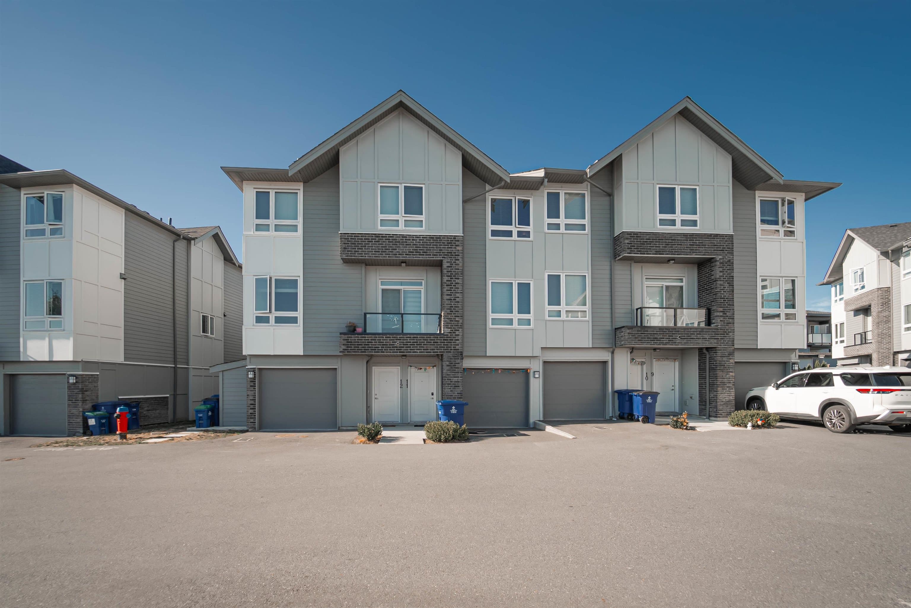 12 - 3323 Rockhill Place, Abbotsford, V2T 0J9 — photo 1