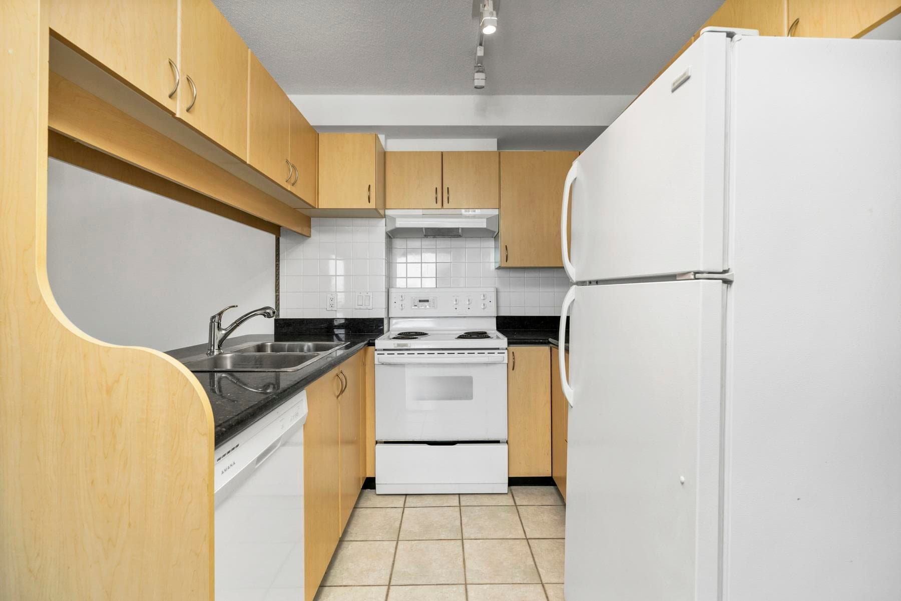 1106 - 6611 Cooney Road, Richmond, V6Y 4C5 — photo 5
