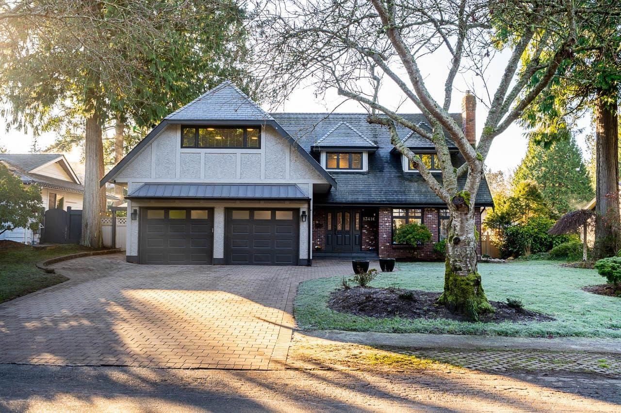13416 17 Avenue, Surrey, V4A 6M8 — photo 1
