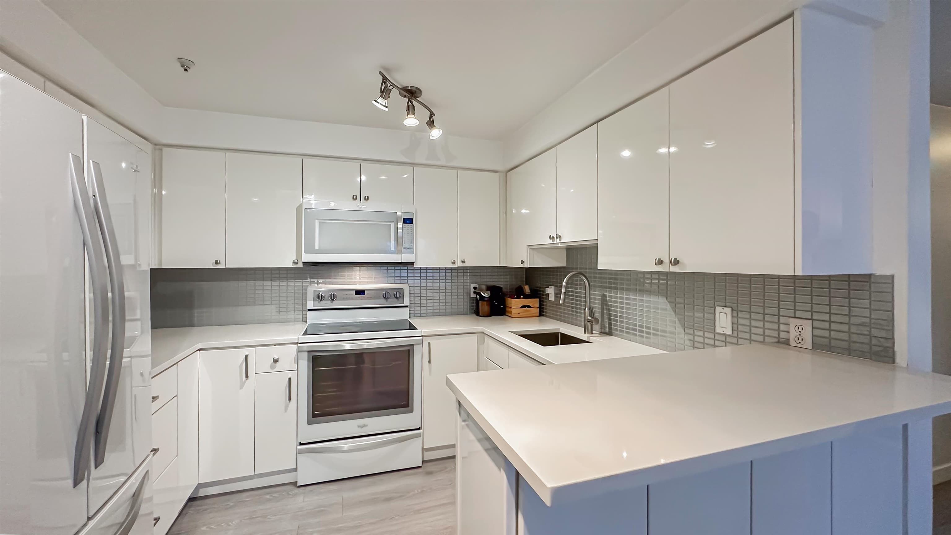 309 - 2211 Wall Street, Vancouver, V5L 1G4 — photo 3