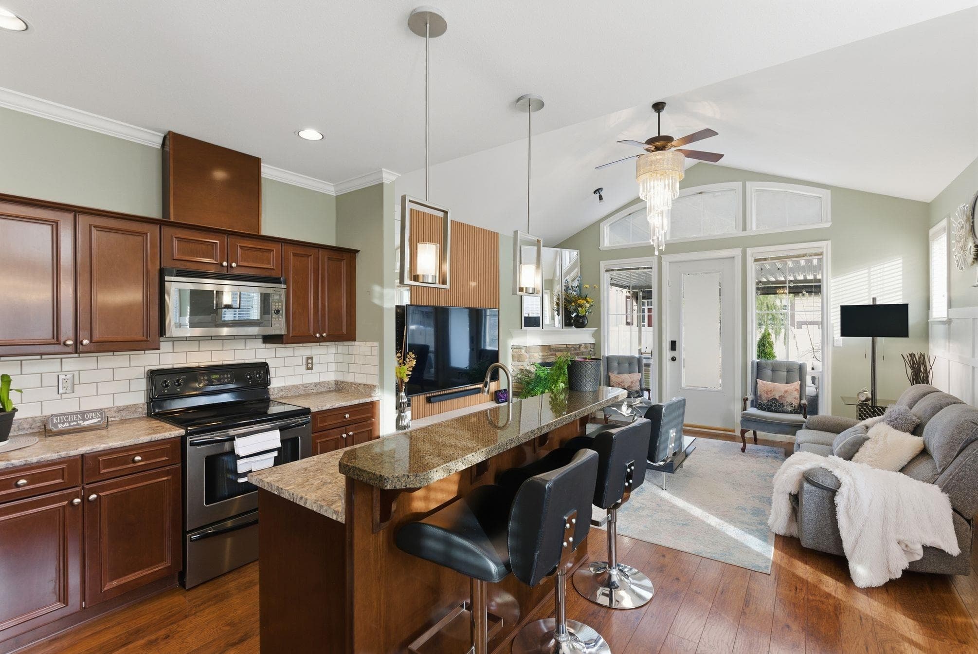 41 - 6577 Southdowne Place, Chilliwack, V2R 0H4 — photo 3