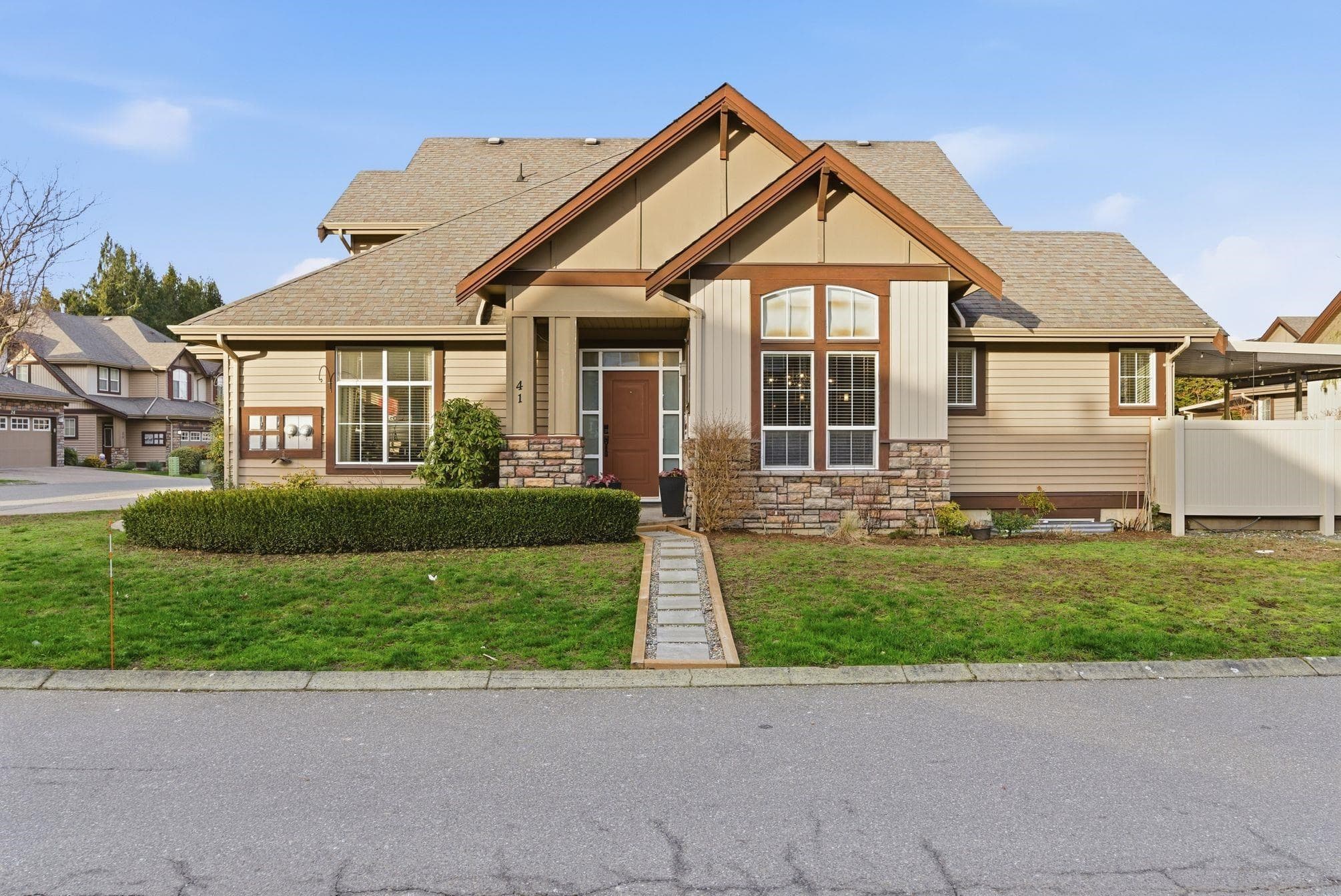 41 - 6577 Southdowne Place, Chilliwack, V2R 0H4 — photo 1