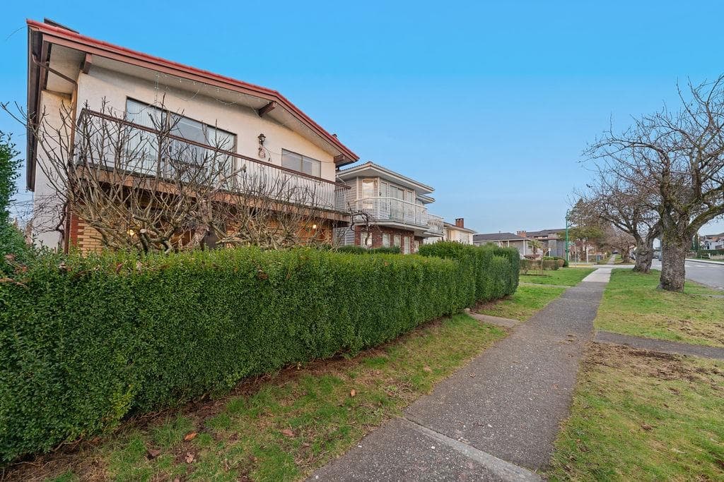 4581 Union Street, Burnaby, V5C 2X9 — photo 2