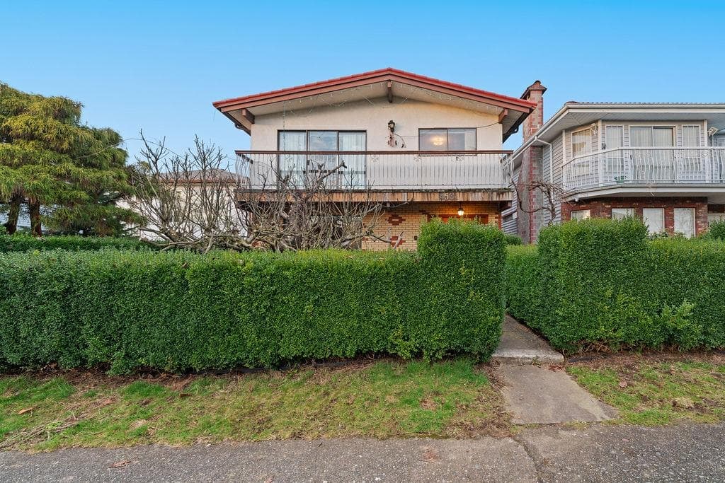 4581 Union Street, Burnaby, V5C 2X9 — photo 1