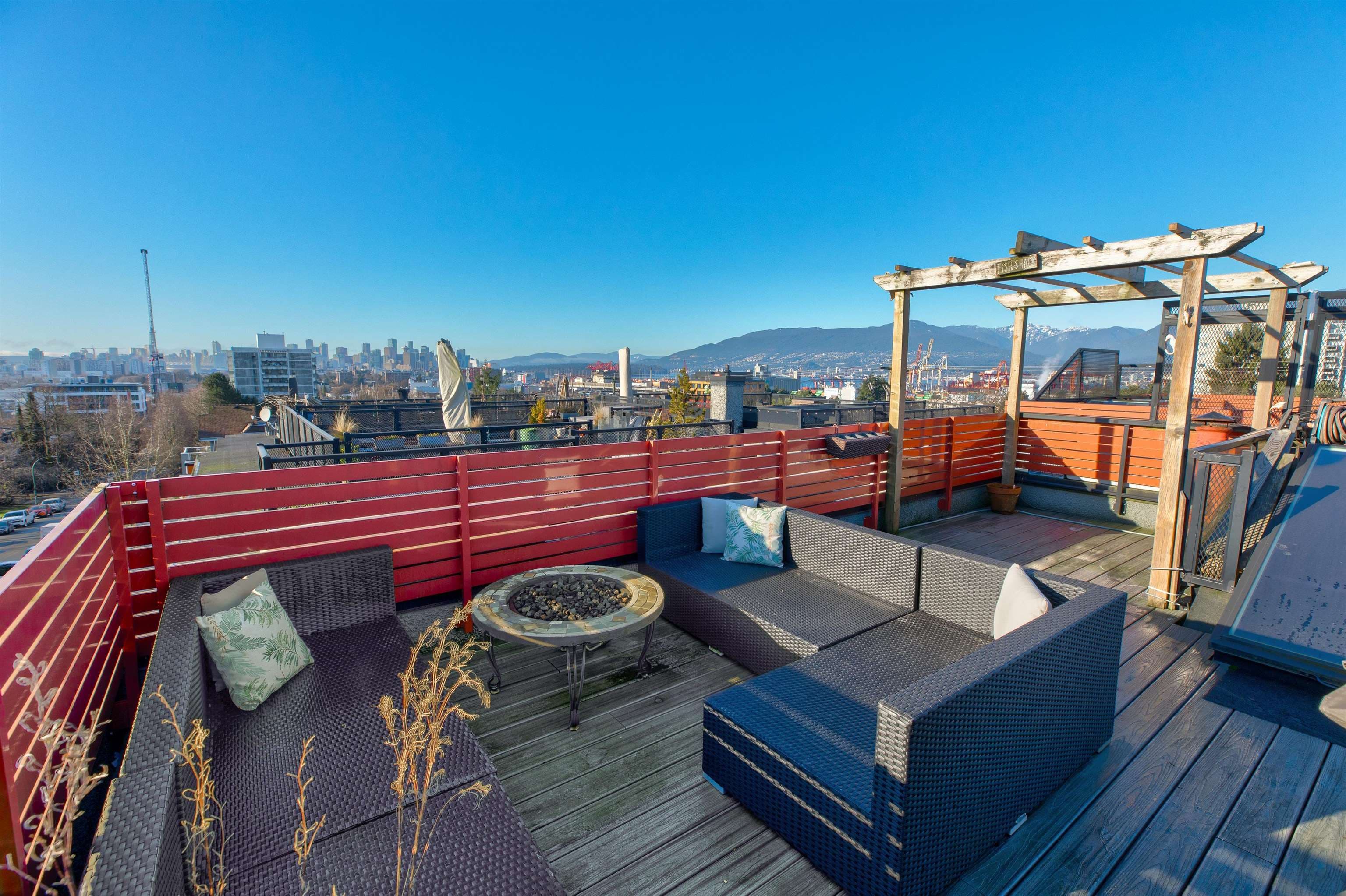 1865 Adanac Street, Vancouver, V5L 2E1 — photo 2