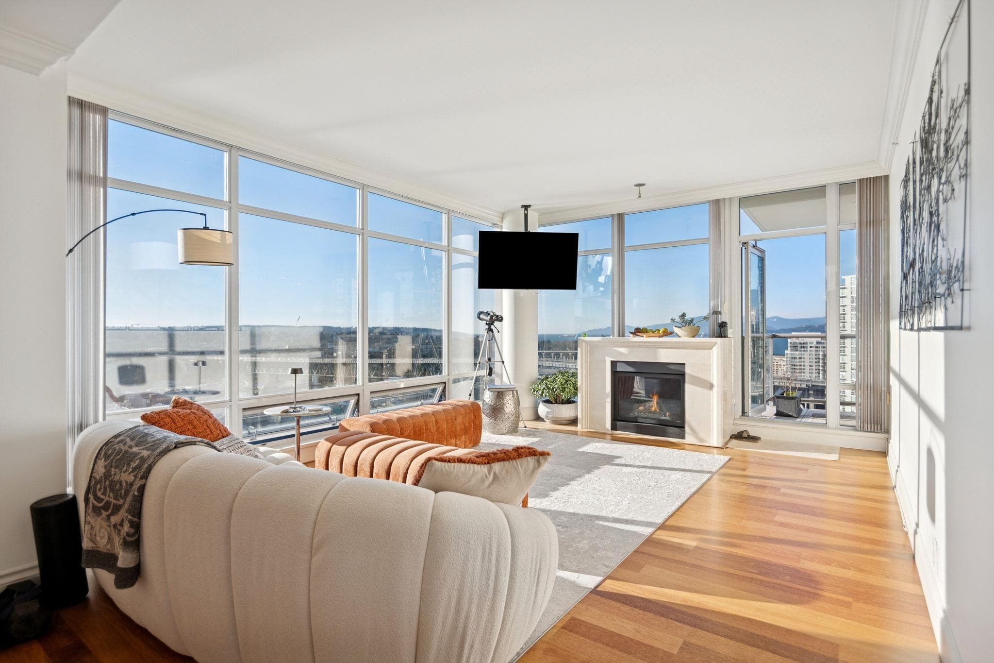 2302 - 428 Beach Crescent, Vancouver, V6Z 3G1 — photo 2