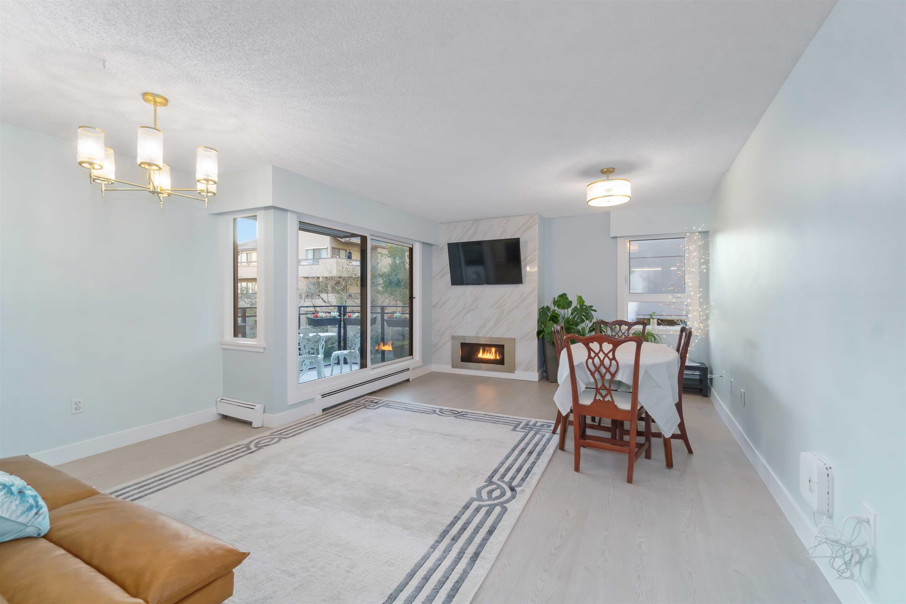 206 - 1340 Duchess Avenue, West Vancouver, V7T 1H6 — photo 3