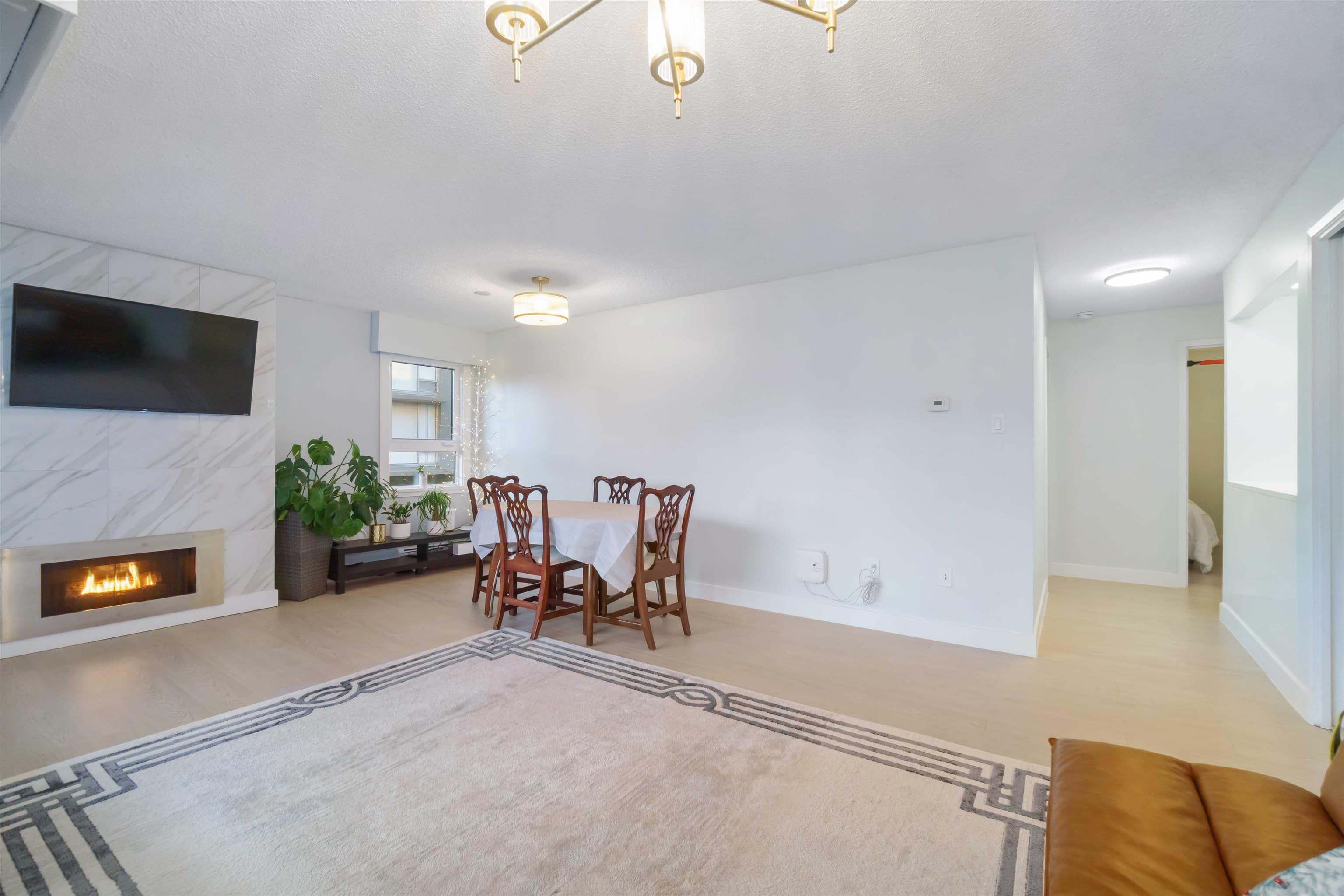 206 - 1340 Duchess Avenue, West Vancouver, V7T 1H6 — photo 4