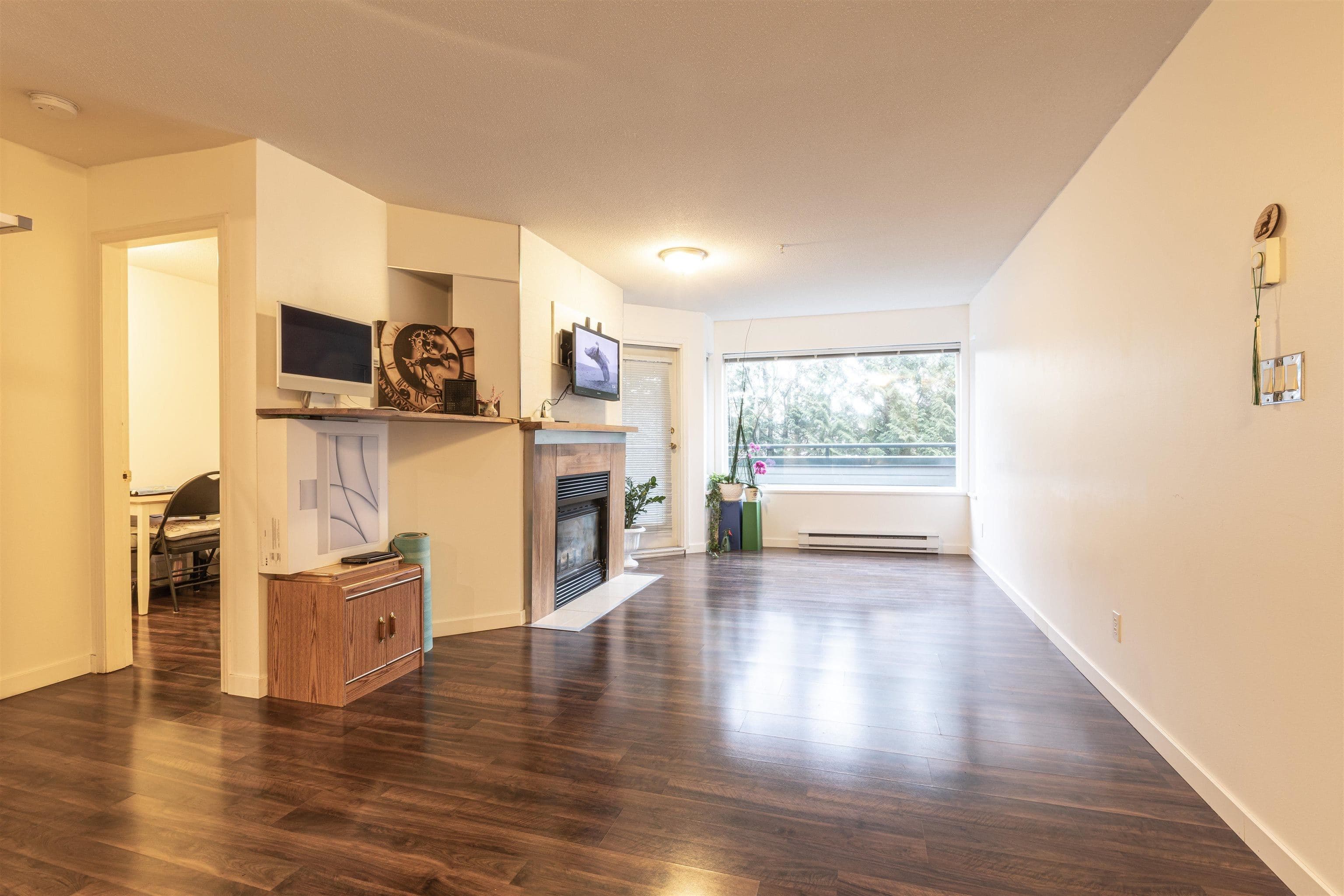 210 - 33718 King Road, Abbotsford, V2S 8J3 — photo 5