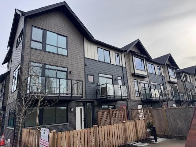 14 - 4337 Boundary Road, Richmond, V6V 0C4 — photo 1