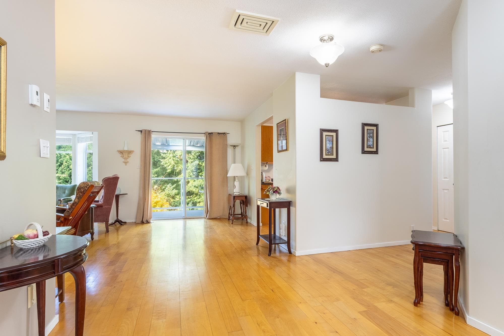 5309 Cedarview Place, Sechelt, V7Z 0C2 — photo 4