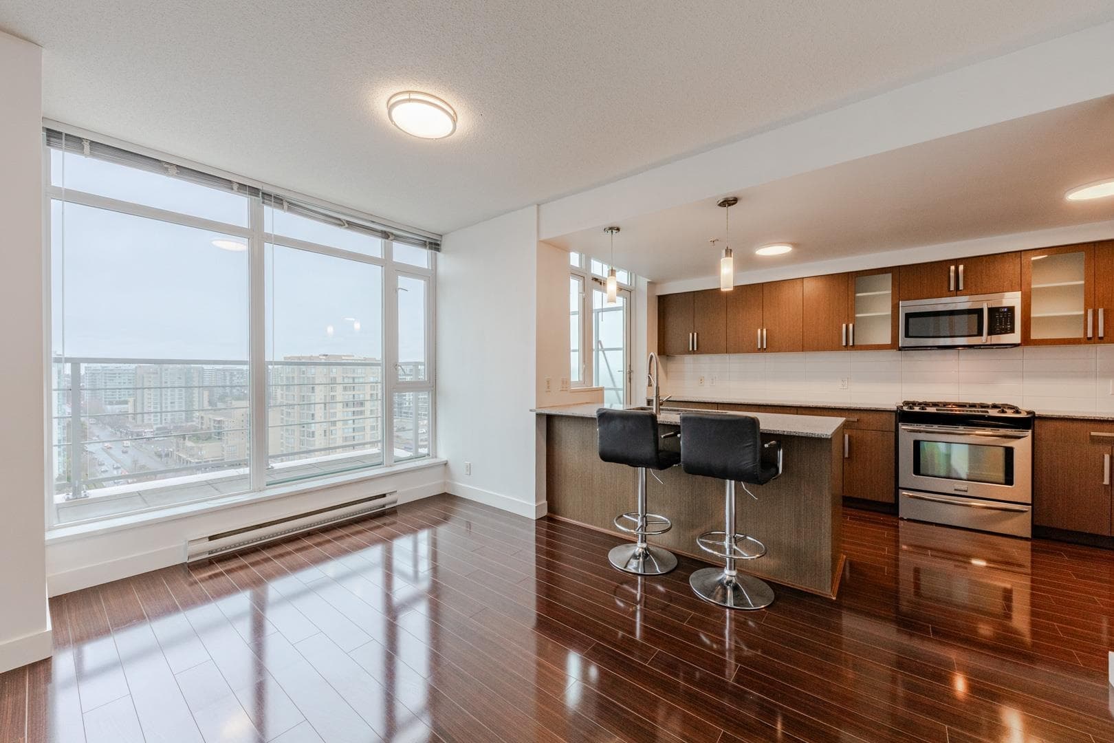 1801 - 8068 Westminster Highway, Richmond, V6X 0C6 — photo 2