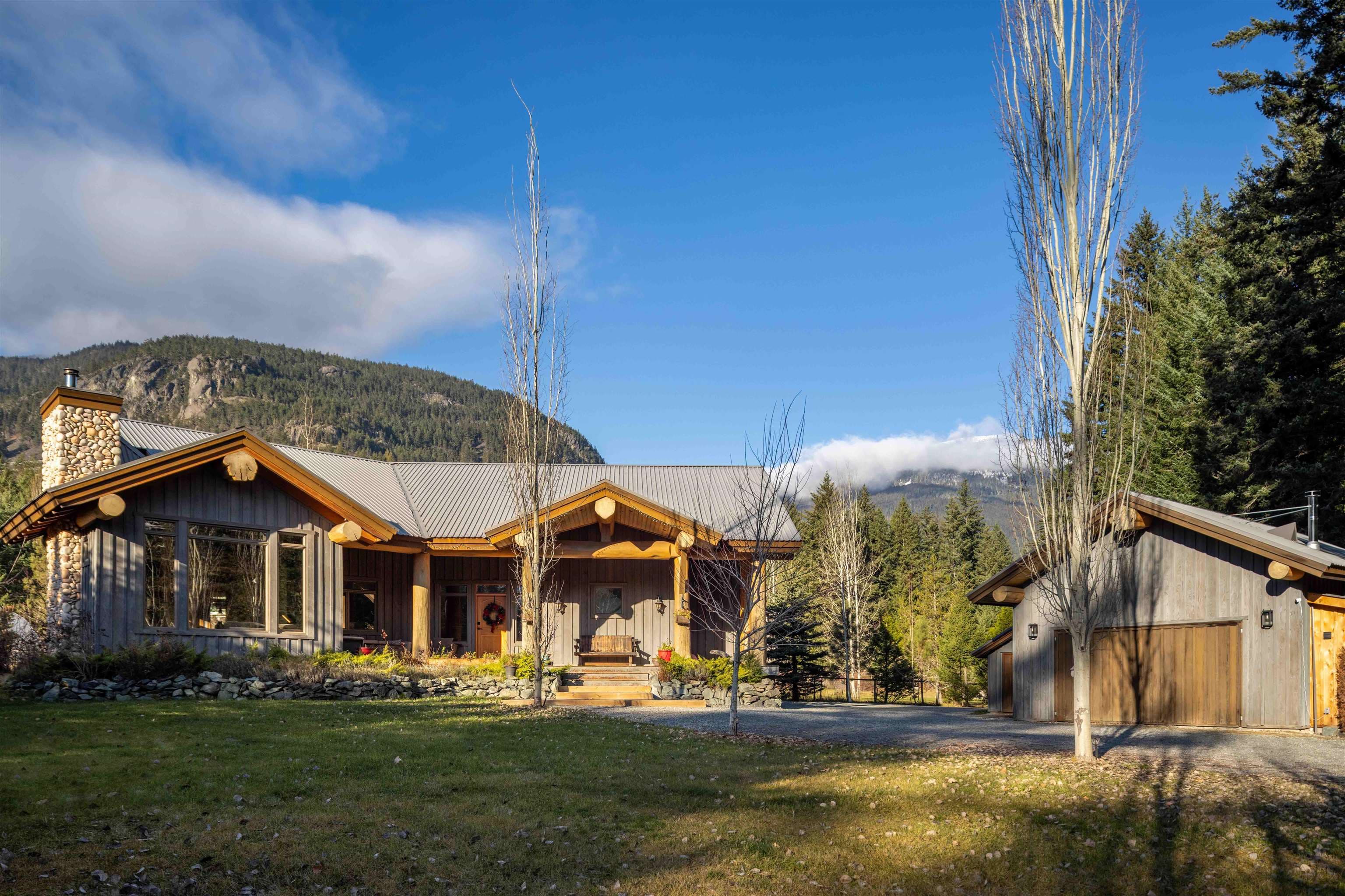 7703 Pemberton Portage Road, Pemberton, V0N 2L0 — photo 1