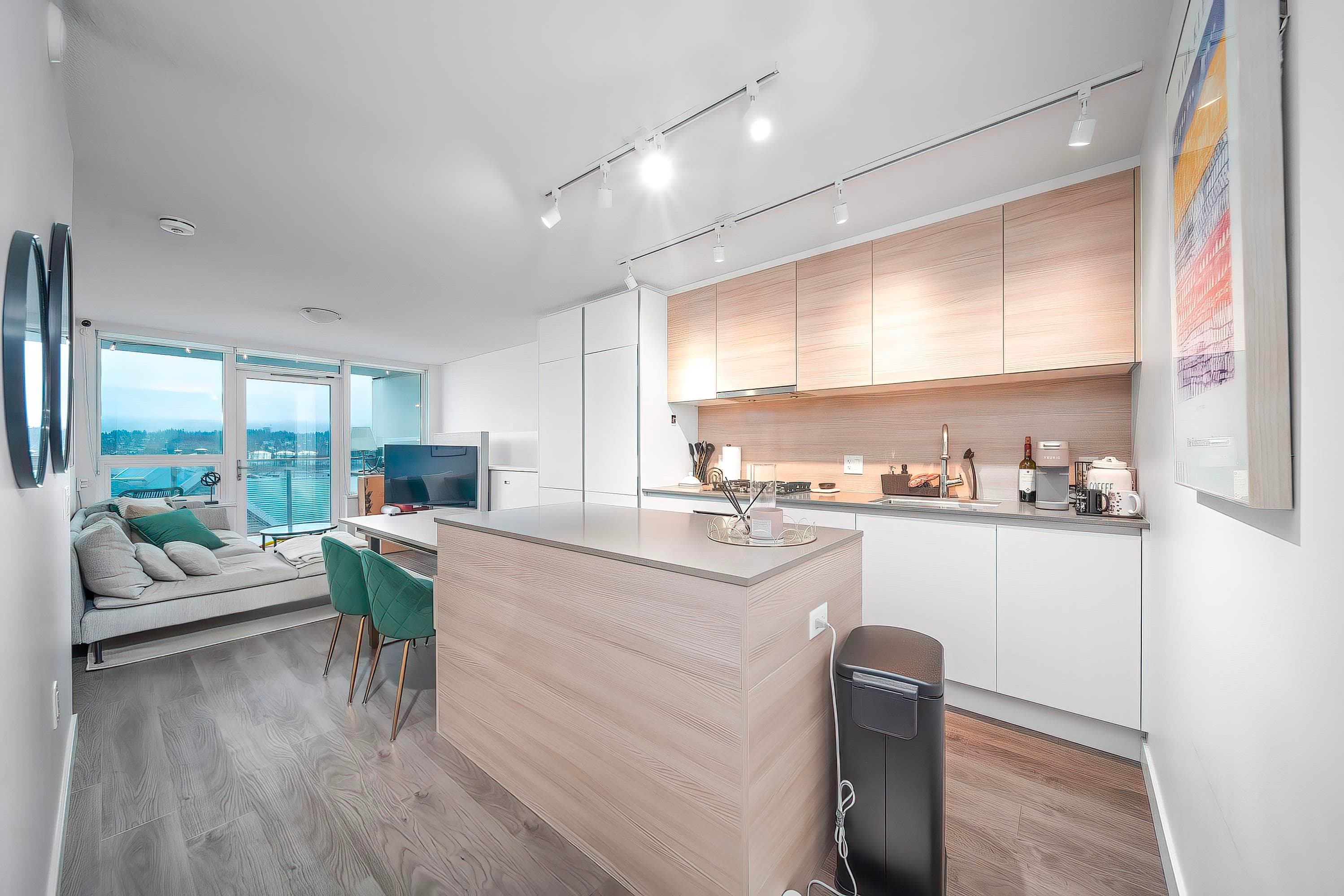 710 - 988 Quayside Drive, New Westminster
