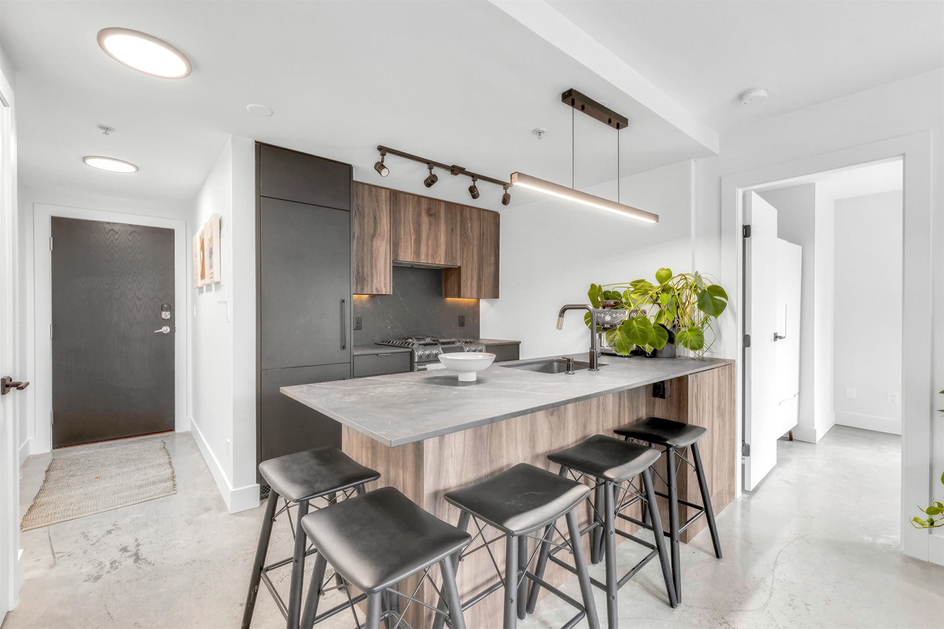 505 - 928 Richards Street, Vancouver, V6B 6P6 — photo 5