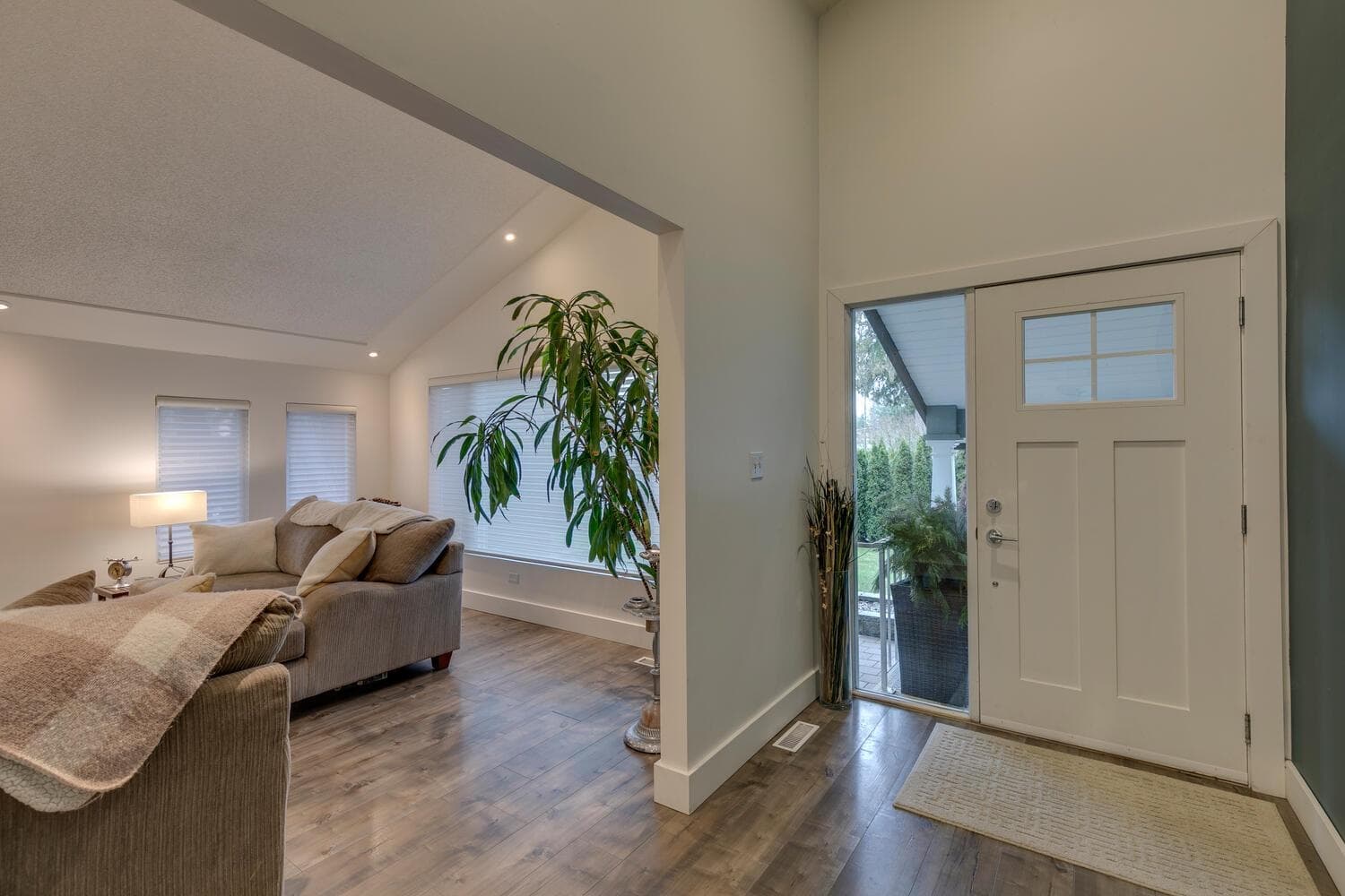 19610 117a Avenue, Pitt Meadows, V3Y 1R8 — photo 4