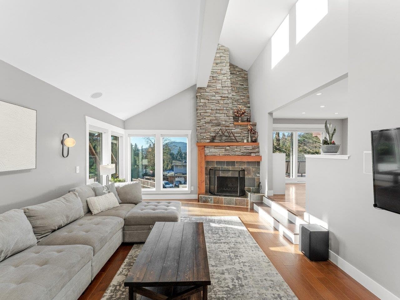 6 Bignall Bay, Port Moody, V3H 3N5 — photo 3